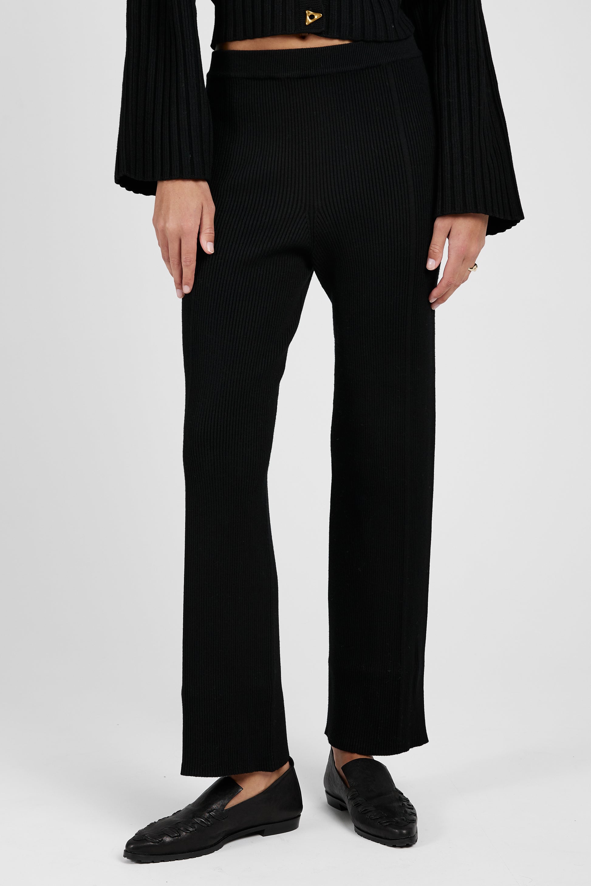 AERON ZERO008 Ribbed Pant in Black