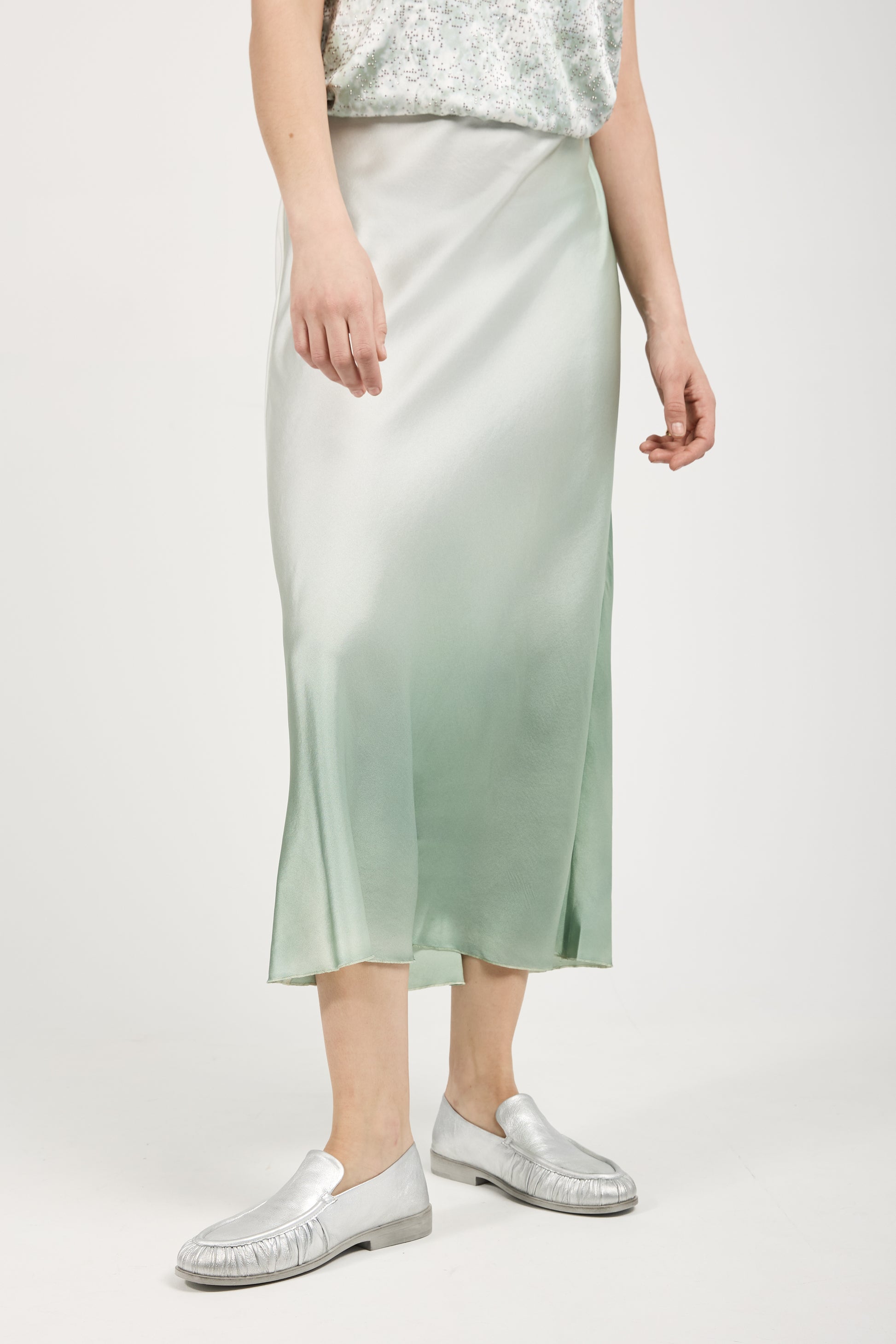 AVANT TOI Degradé Silk Midi Skirt in Jade