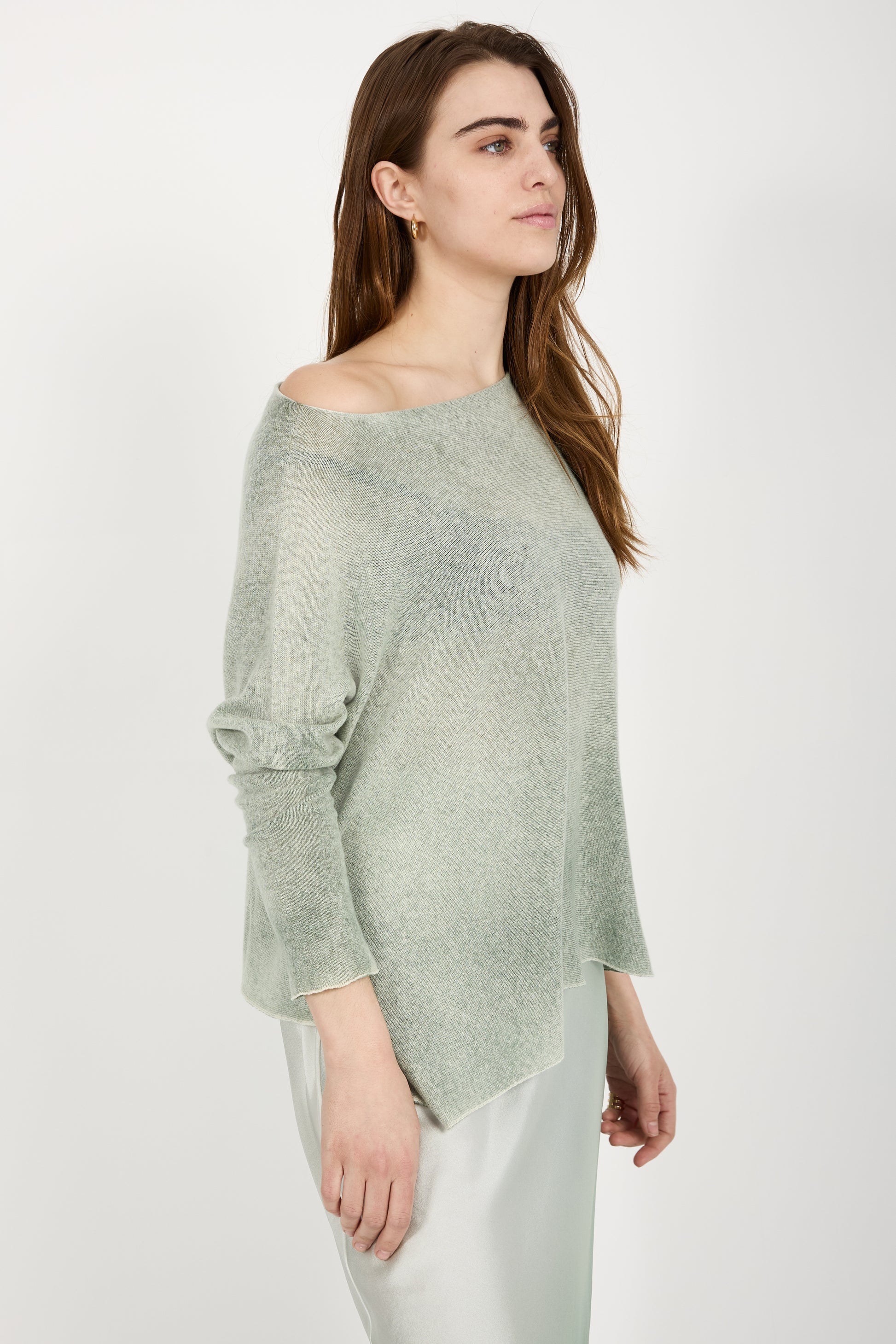 AVANT TOI Light Cashmere Poncho in Jade