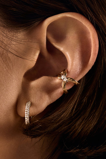 Abbraccio Diamond Ear Cuff in 18k Gold