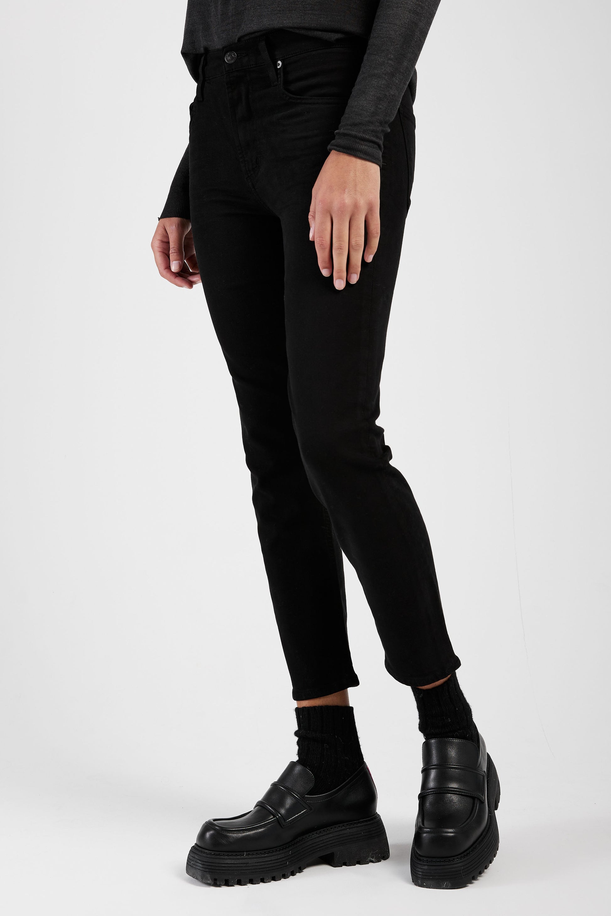 CITIZENS OF HUMANITY Isola Straight Crop Jean in Plush Black