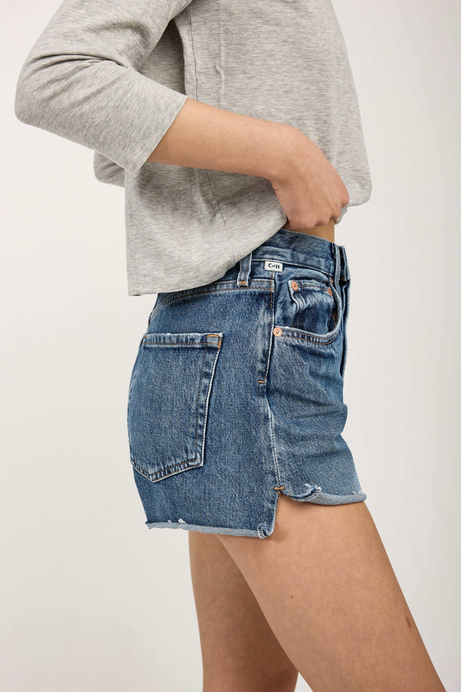 CITIZENS OF HUMANITY Marlow Denim Short in Amaretto