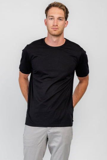 COTTON CITIZEN Classic Crewneck T-Shirt in Jet Black