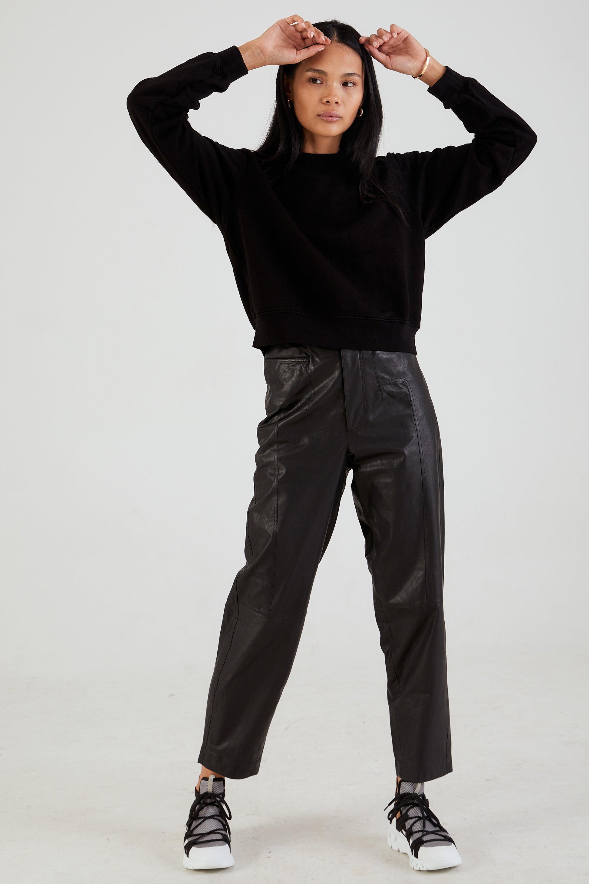 COTTON CITIZEN Milan Crewneck Sweatshirt in Jet Black