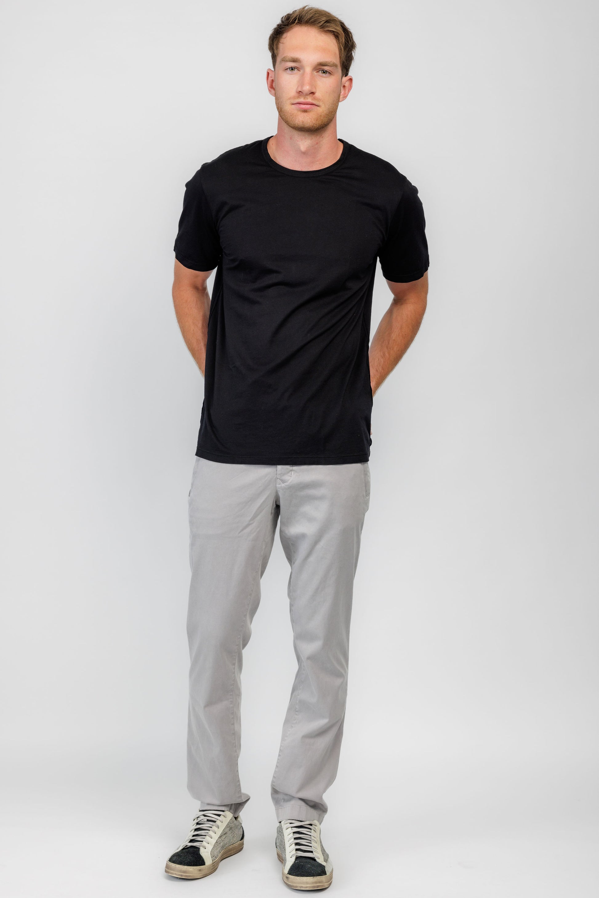 COTTON CITIZEN Classic Crewneck T-Shirt in Jet Black