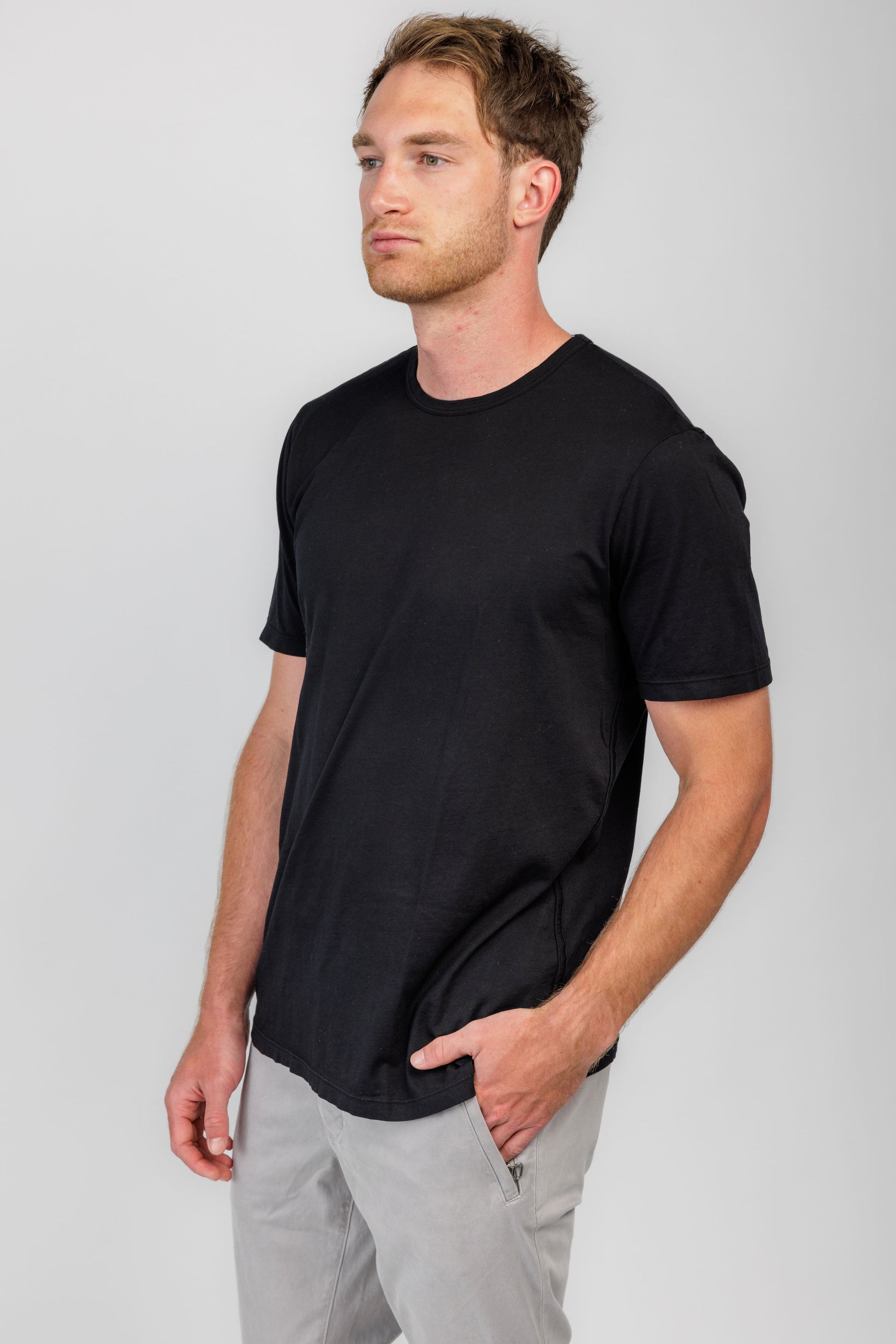 COTTON CITIZEN Classic Crewneck T-Shirt in Jet Black