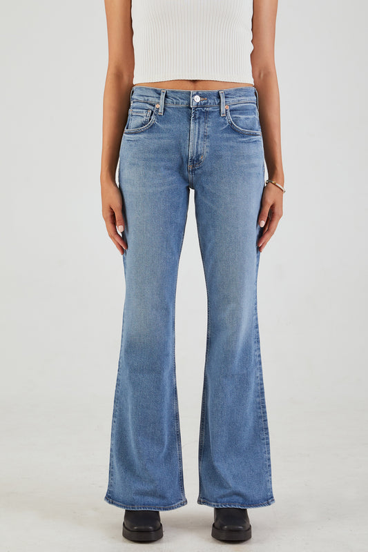 CITIZENS OF HUMANITY Isola Flare 32" Jean in Pegasus