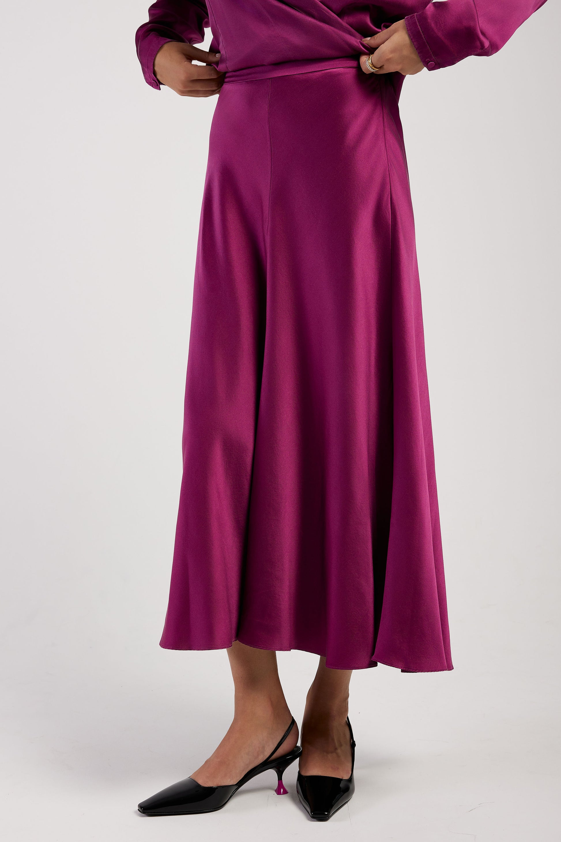 FORTE FORTE Silk Satin Skirt in Ruby