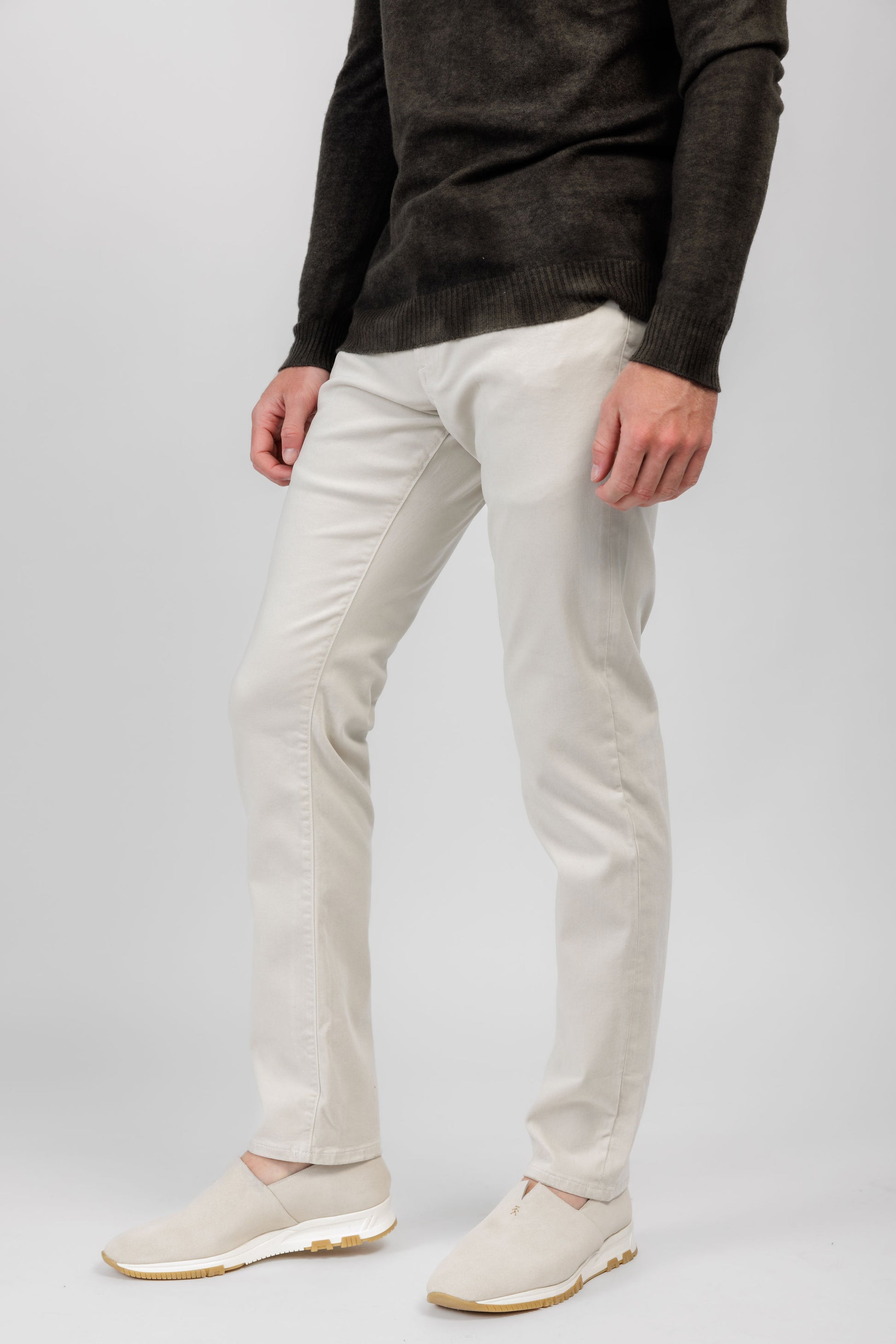 FRAME L'Homme Slim Jean in Milk Beige