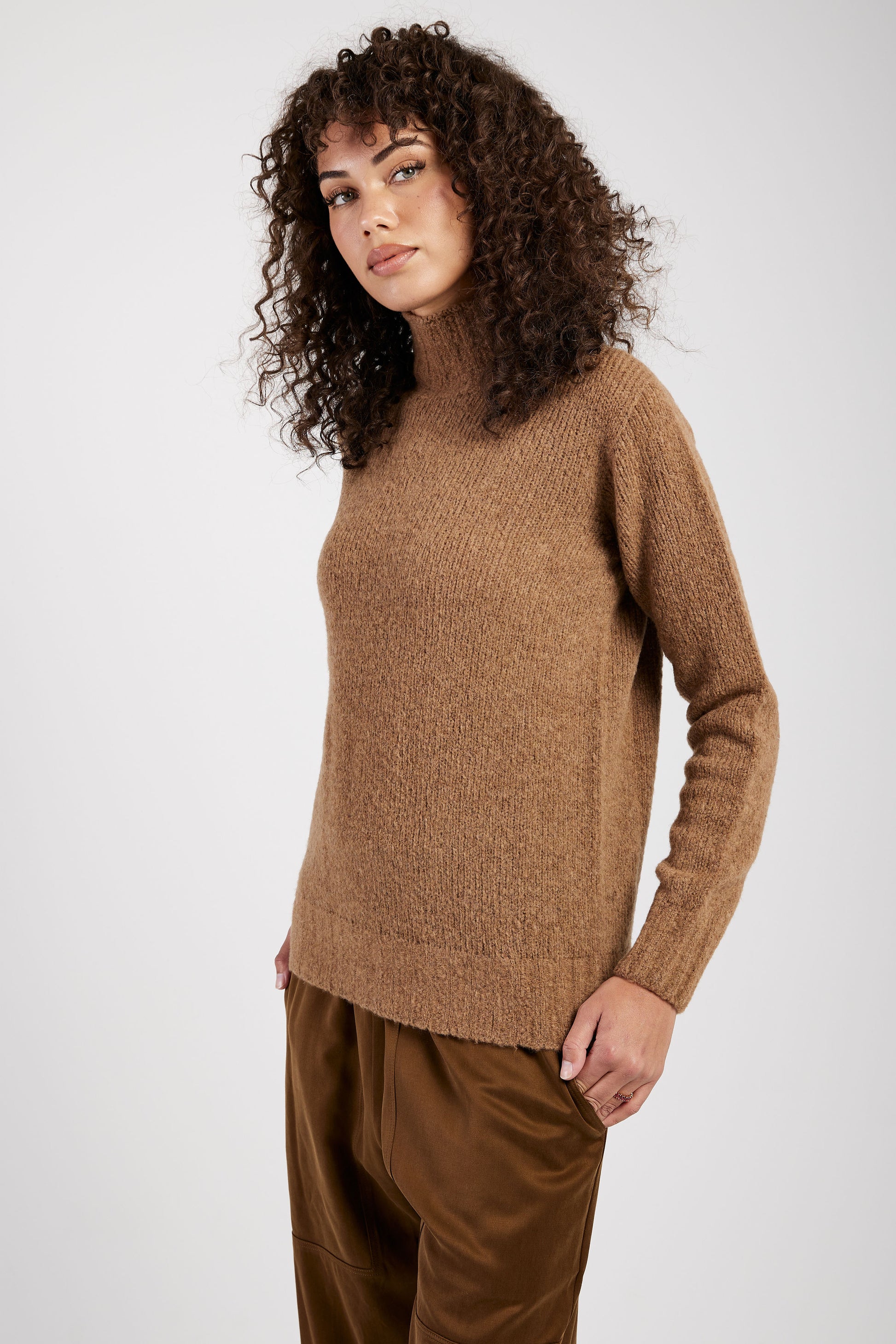 GENTRYPORTOFINO Wool Knit Sweater in Cammello