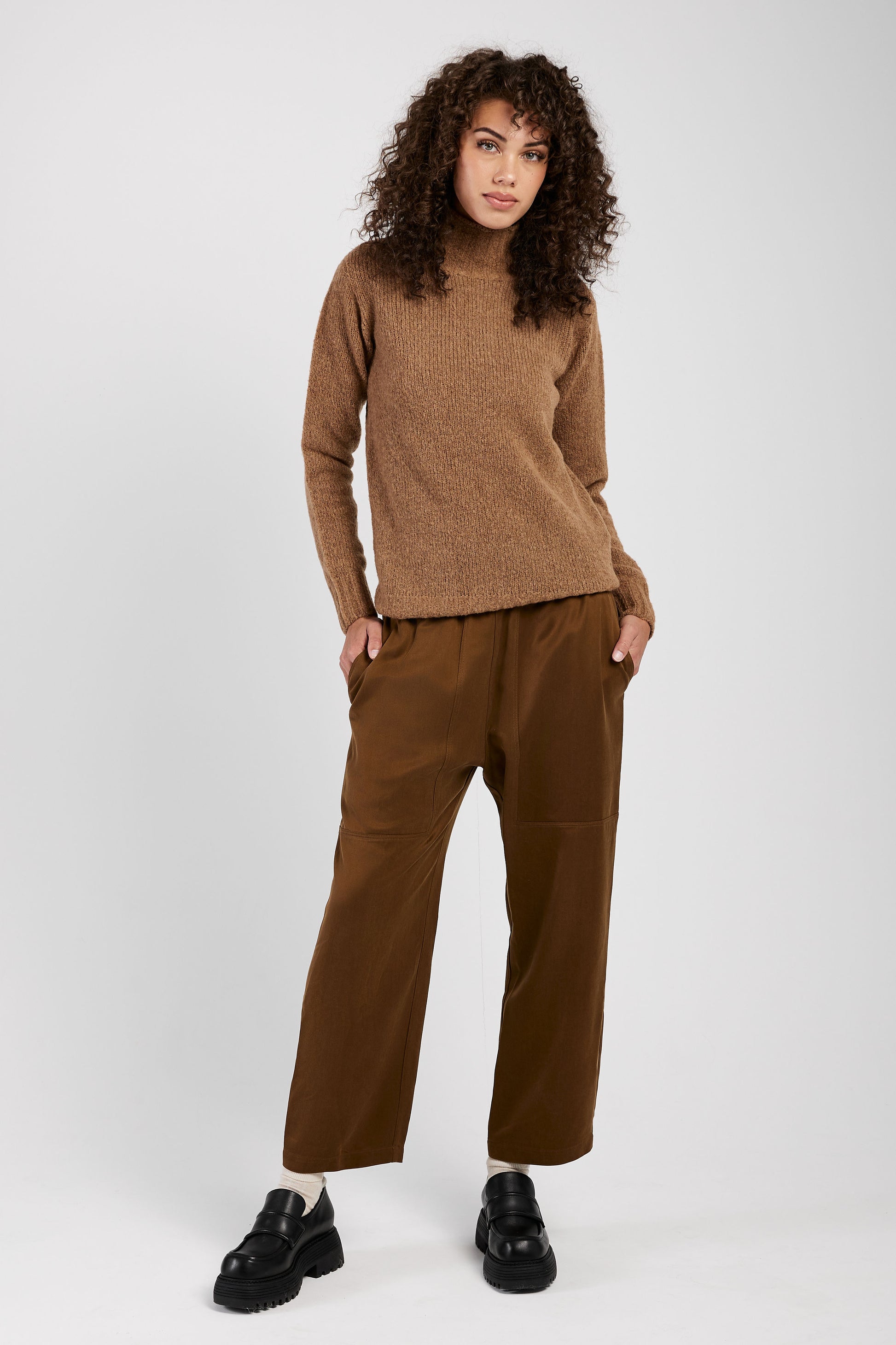 GENTRYPORTOFINO Wool Knit Sweater in Cammello