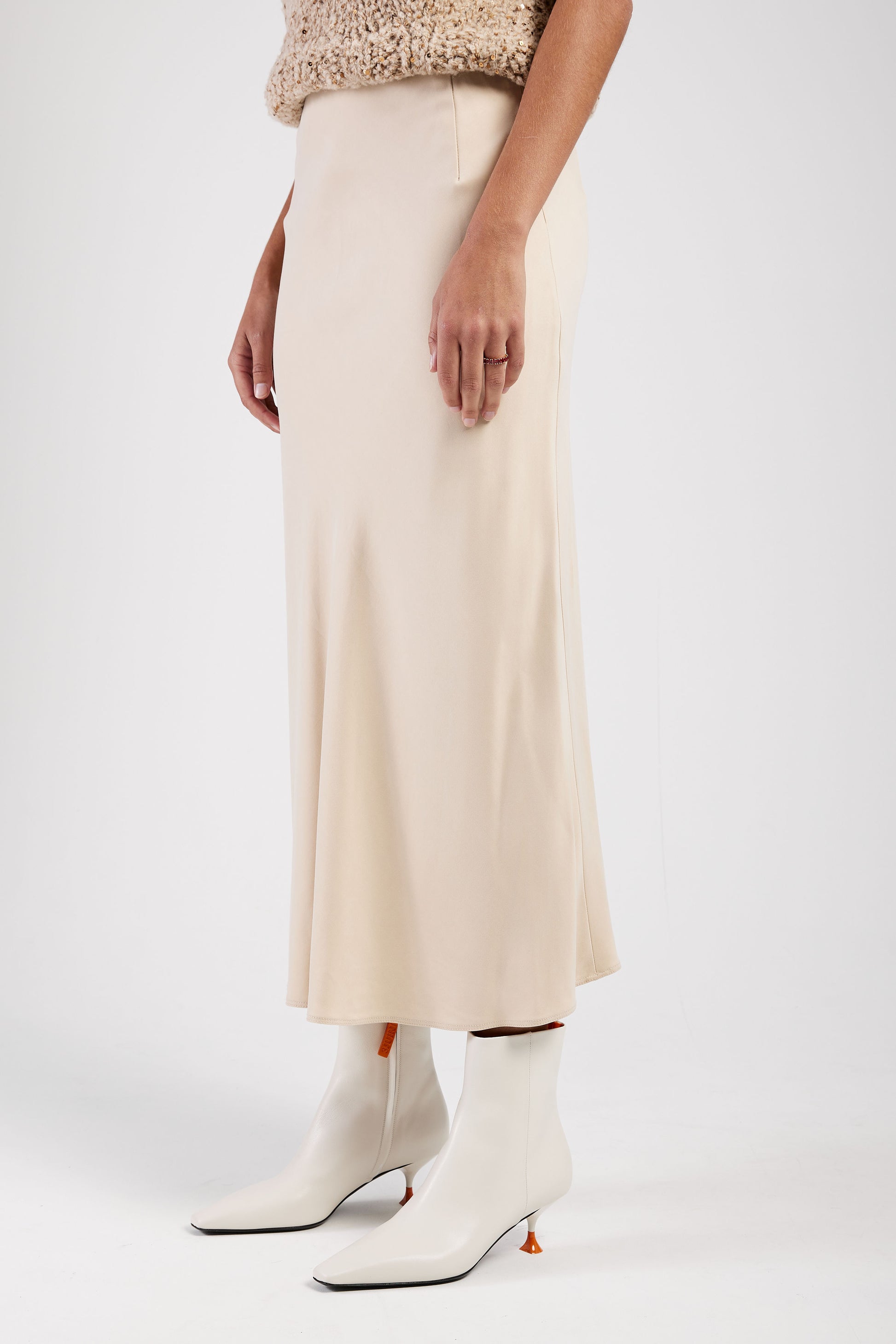 GENTRYPORTOFINO Woven Midi Skirt in Champagne