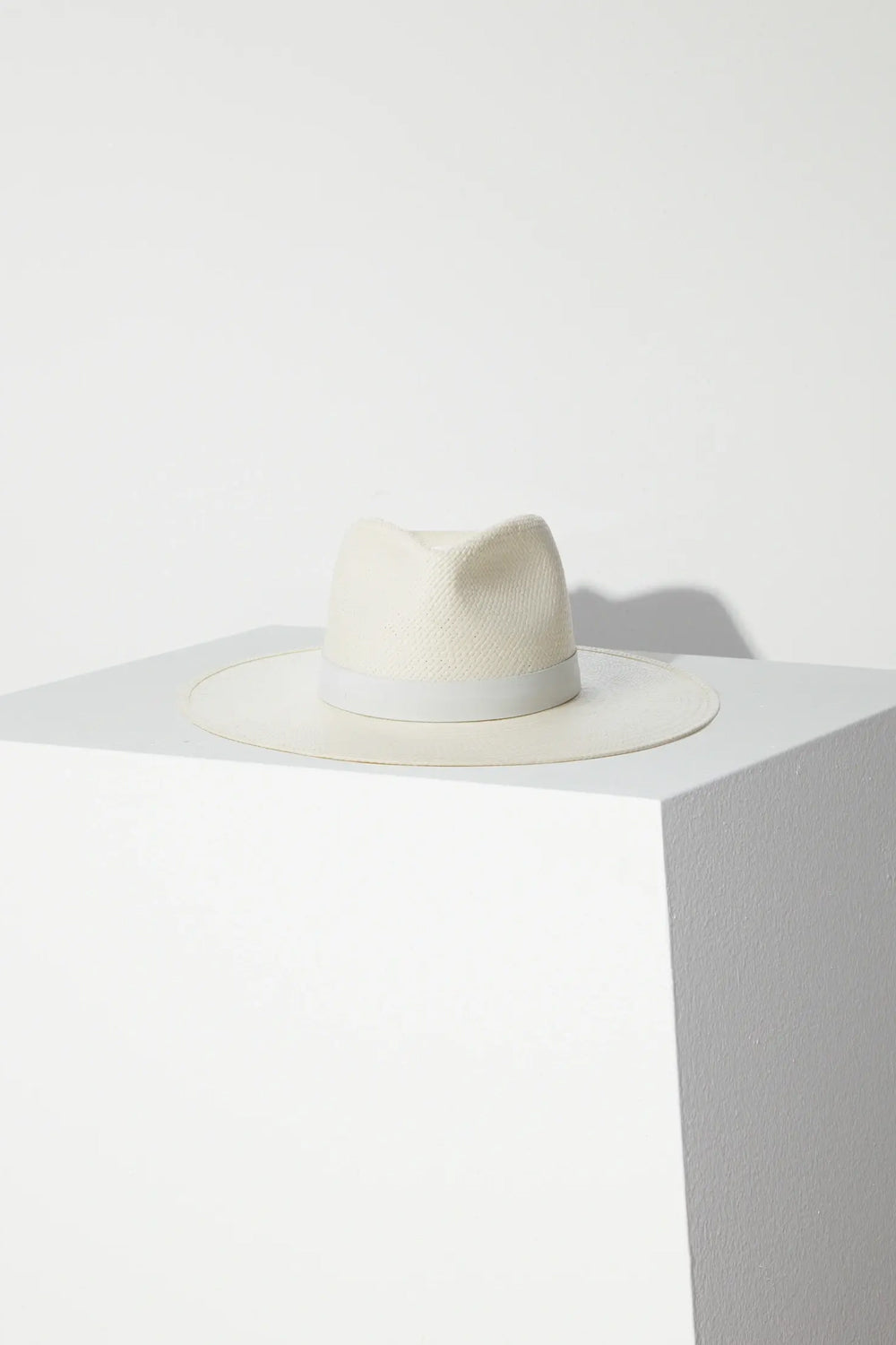 JANESSA LEONÉ Zoe Fedora Hat in Bleach