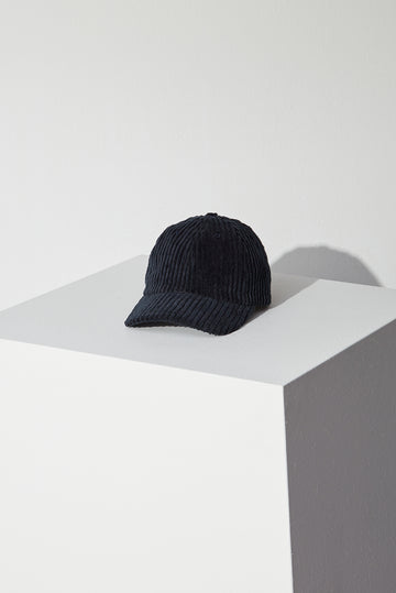 JANESSA LEONÉ Caton Cotton Hat in Navy