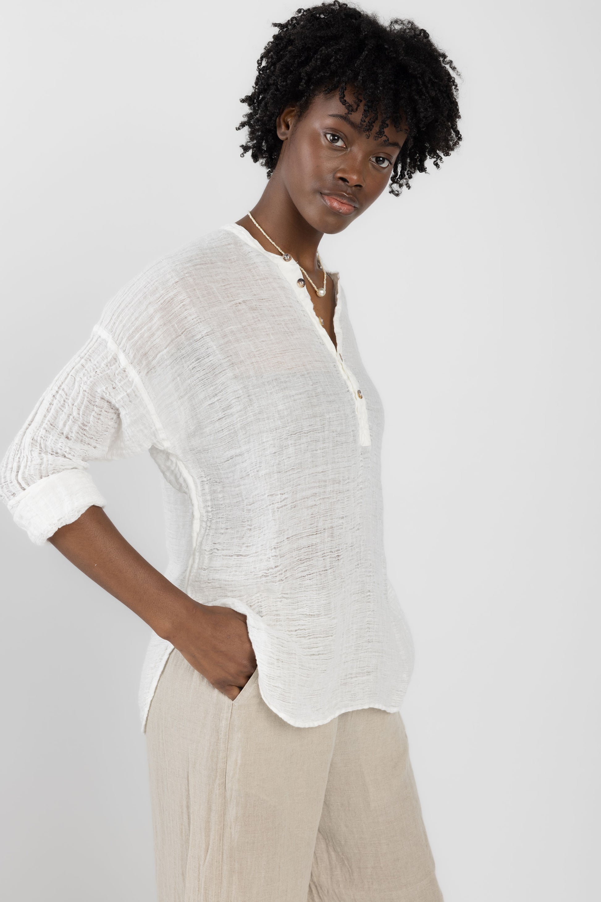 LA BOTTEGA DI BRUNELLA Camicia Serafina Garzata Linen Shirt in Latte