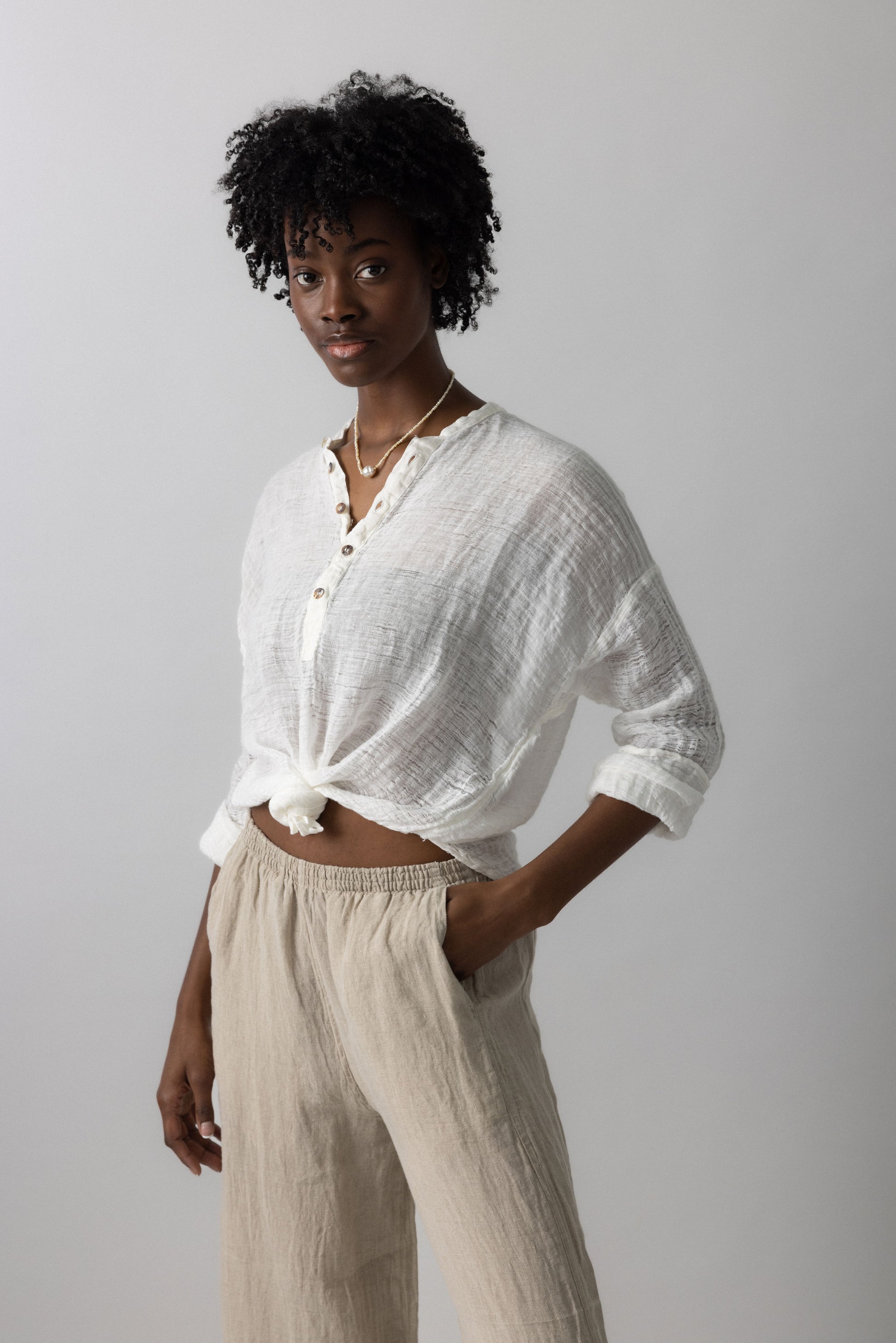 LA BOTTEGA DI BRUNELLA Camicia Serafina Garzata Linen Shirt in Latte