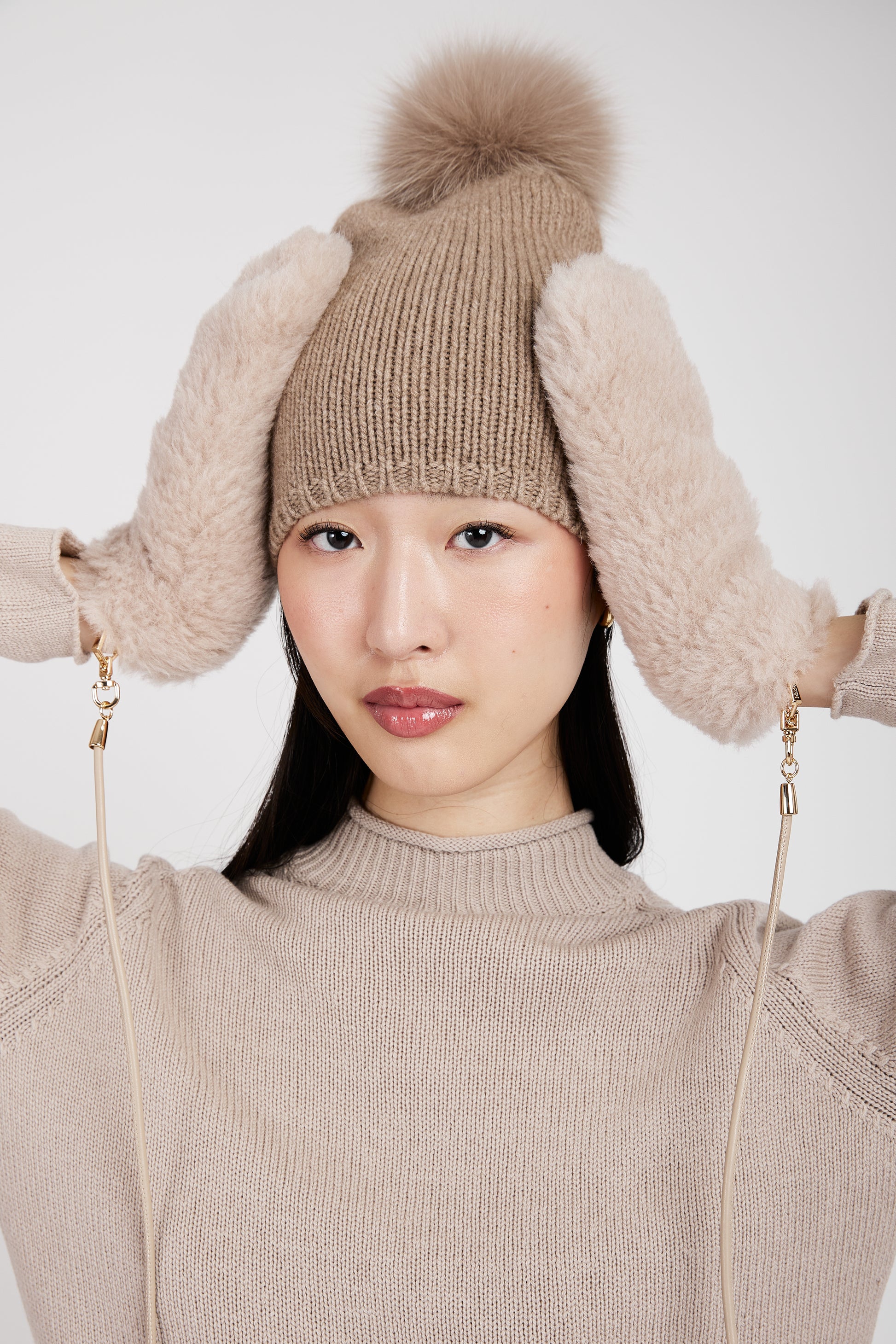 MAX MARA Nazione Cashmere Hat in Beige