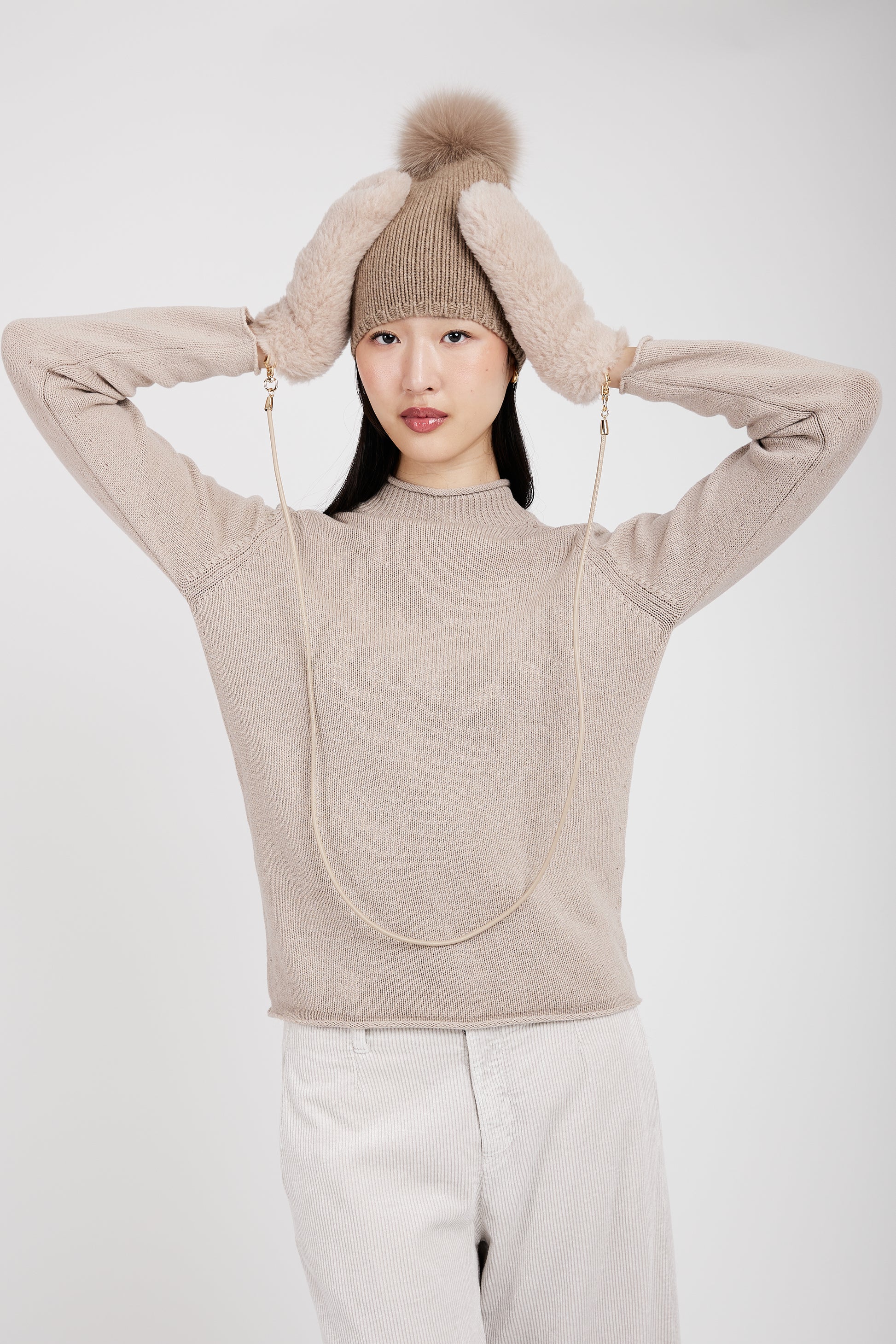 MAX MARA Ombrato Mittens in Sand