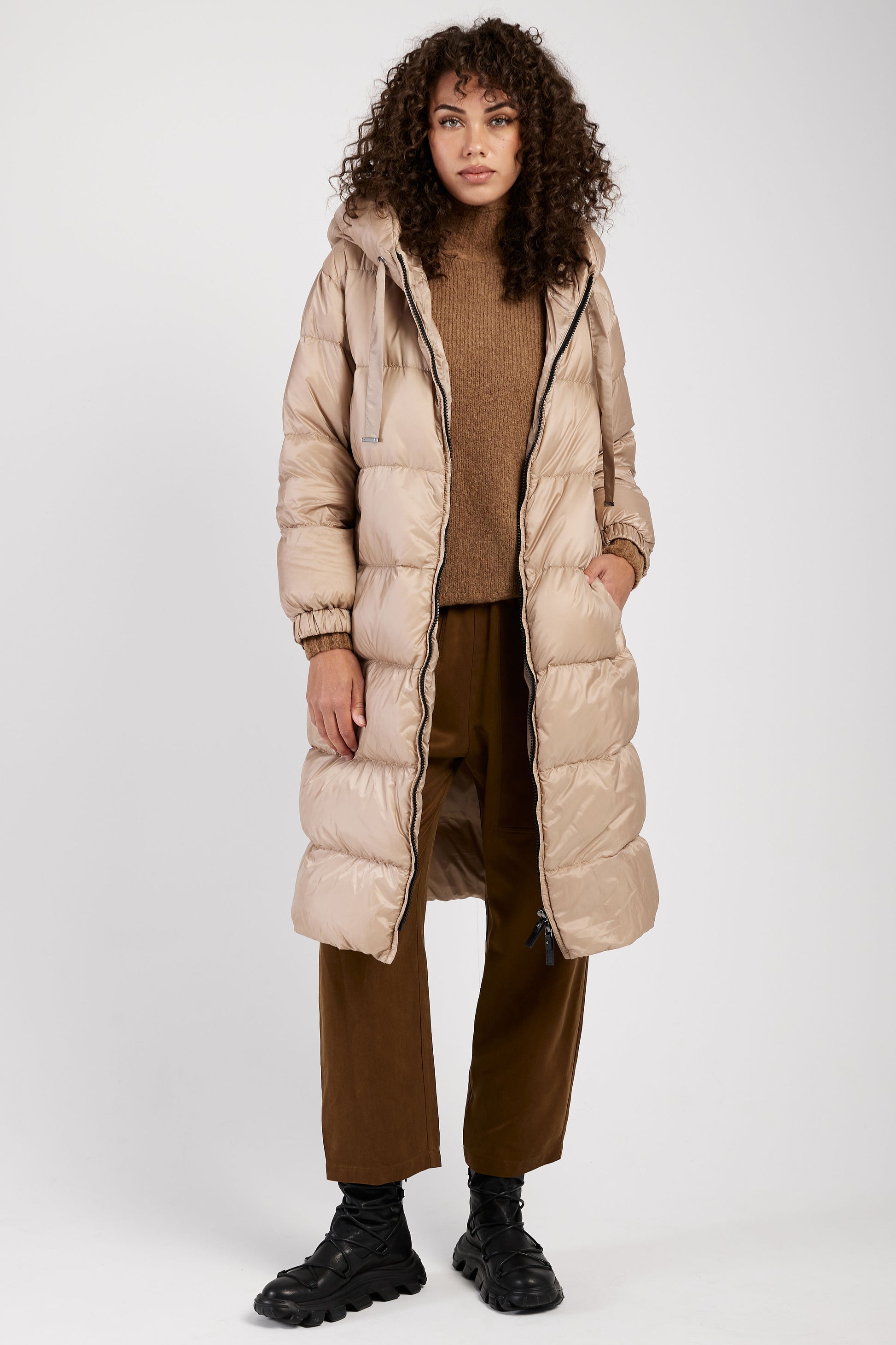 MAX MARA THE CUBE Seipa Puffer Coat in Beige