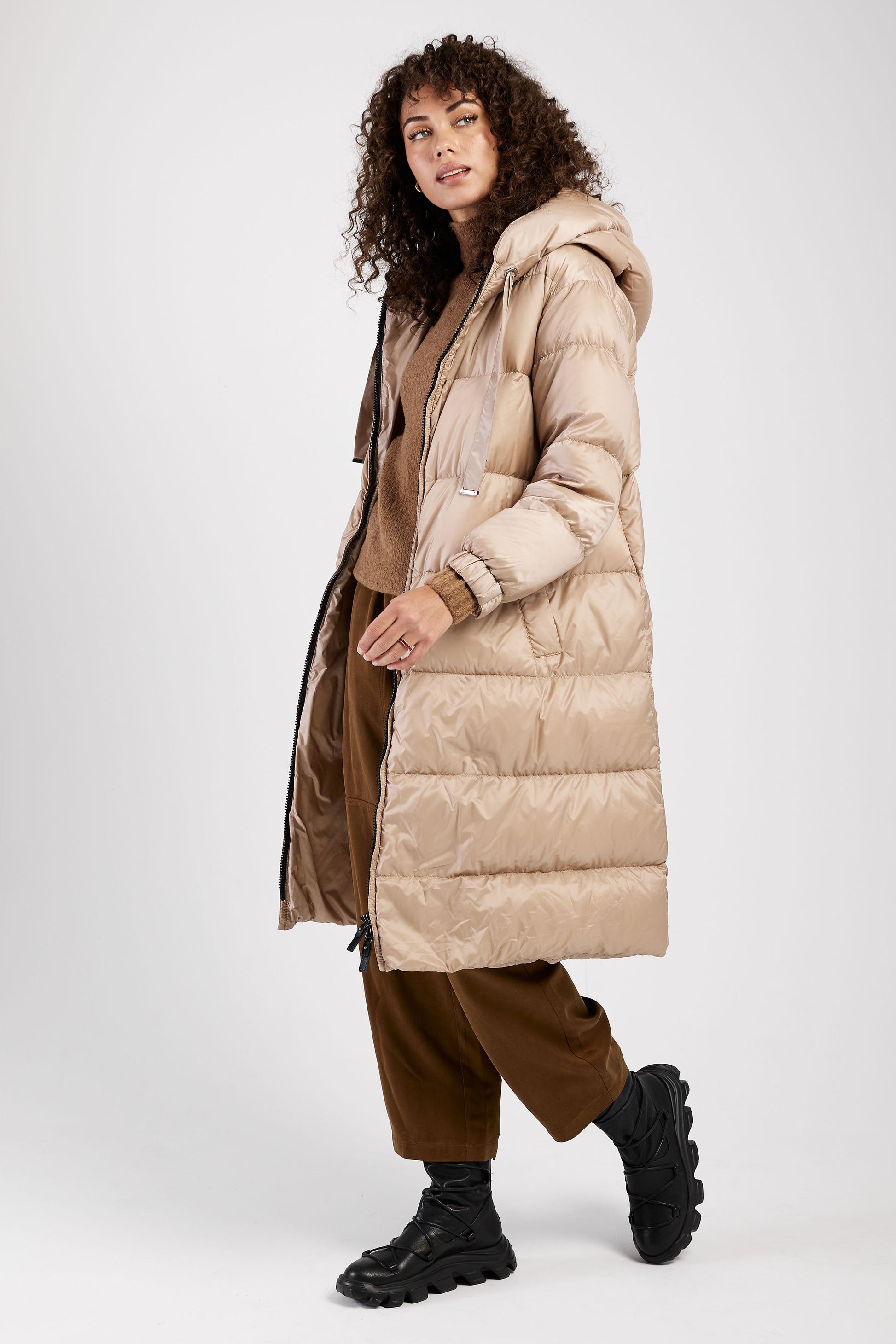 MAX MARA THE CUBE Seipa Puffer Coat in Beige