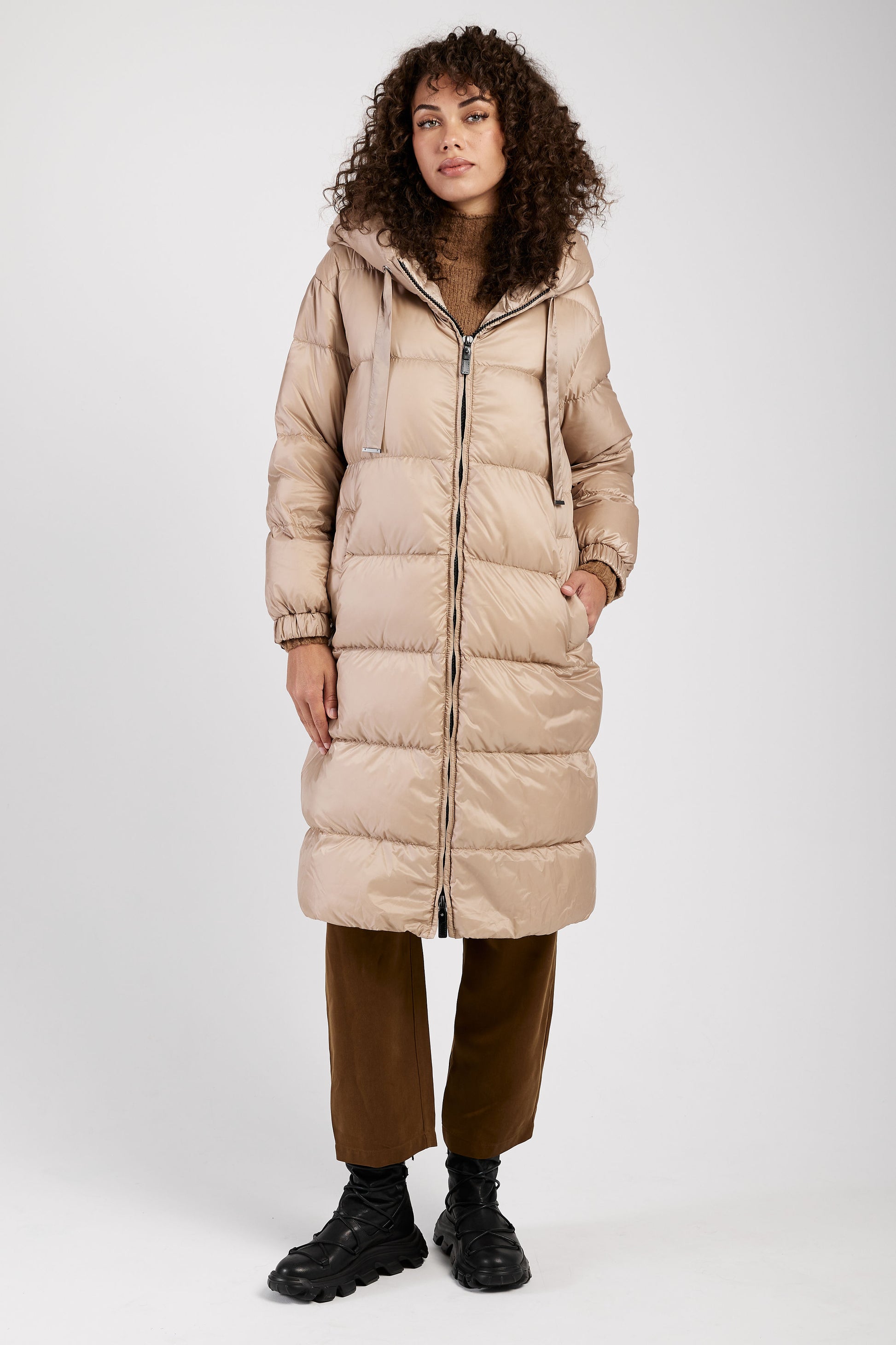 MAX MARA THE CUBE Seipa Puffer Coat in Beige
