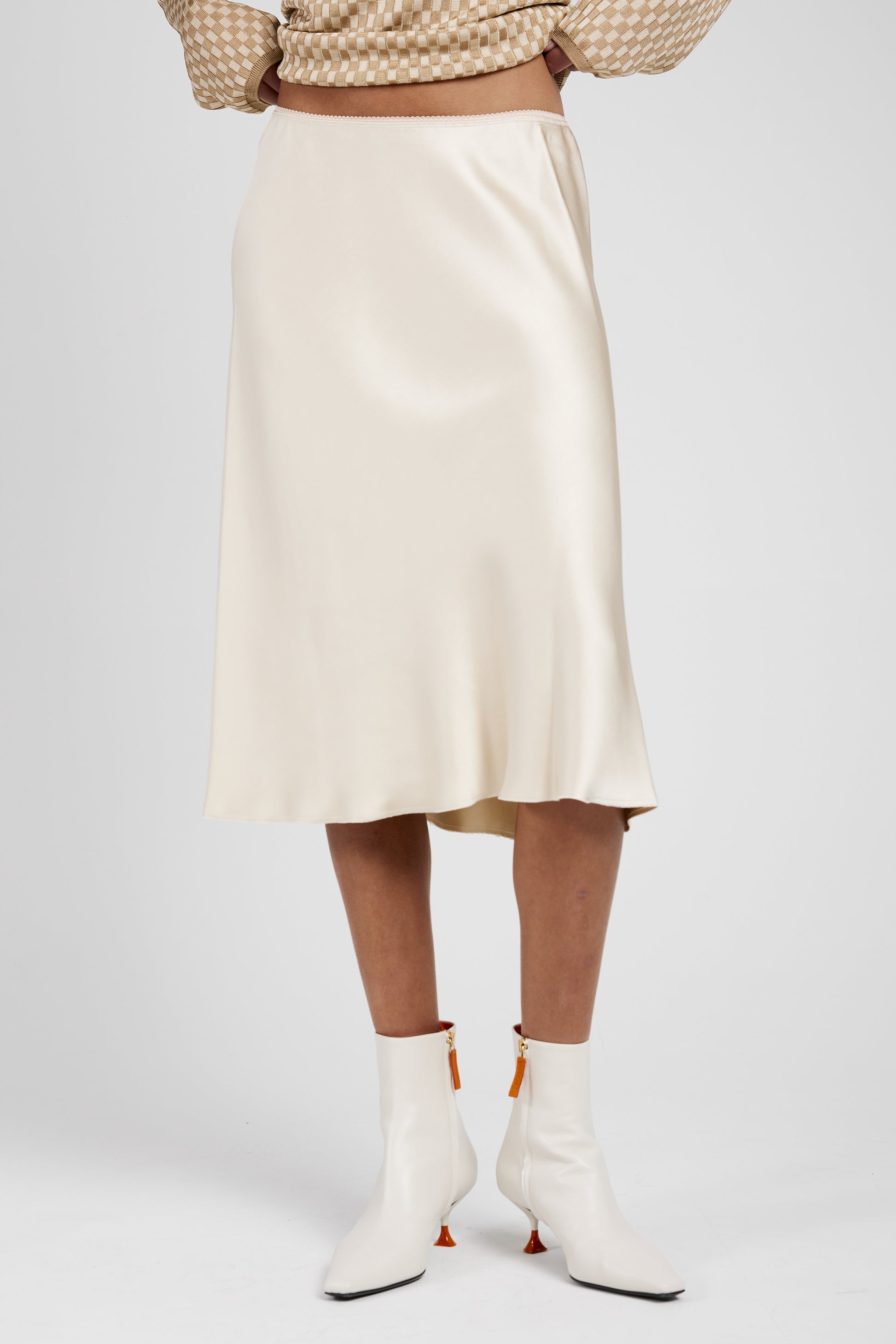 N°21 Bias-Cut Skirt in Beige