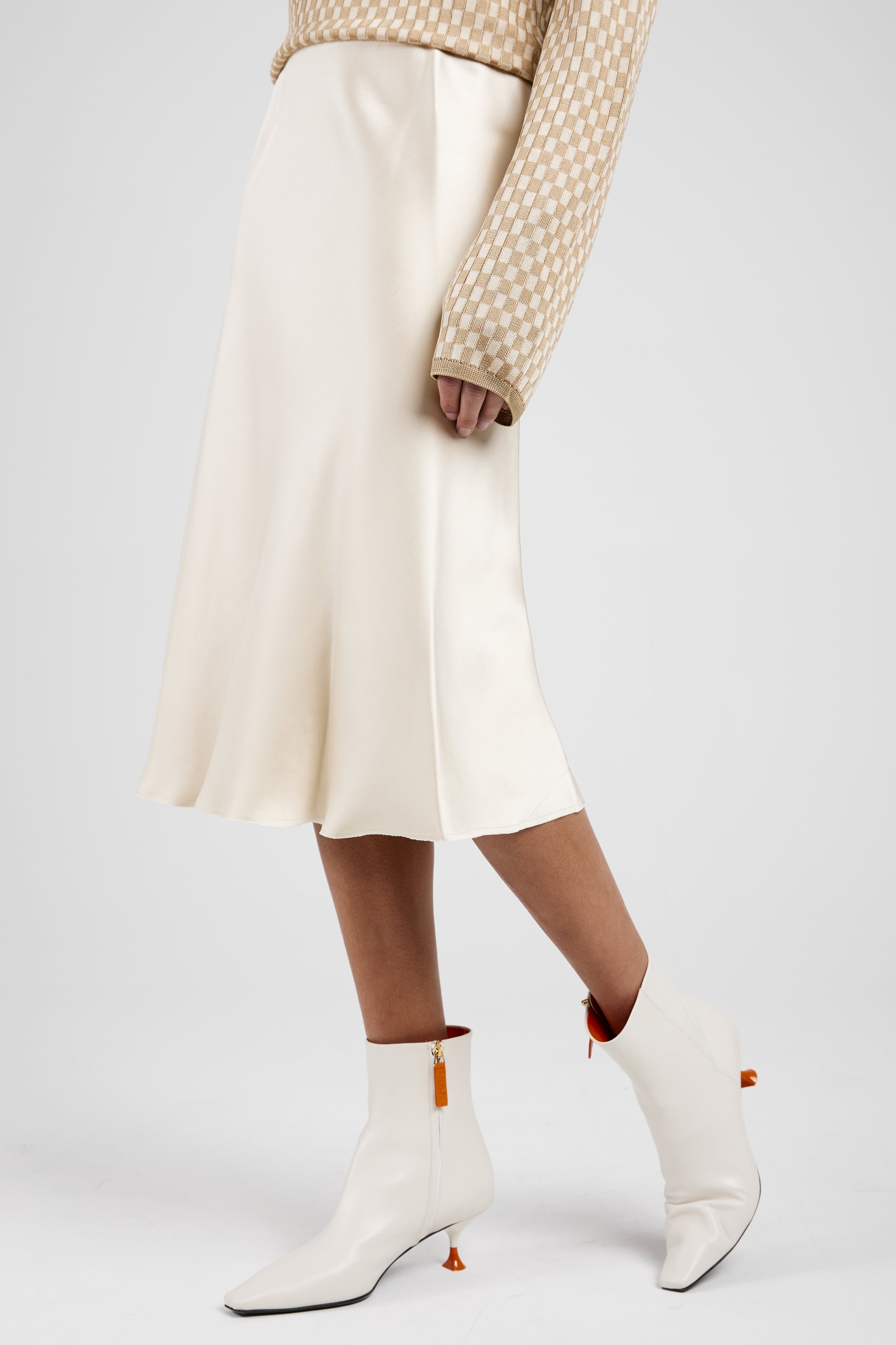 N°21 Bias-Cut Skirt in Beige