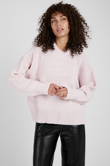 N°21 Round Neck Oversized Sweater in Soft Pink