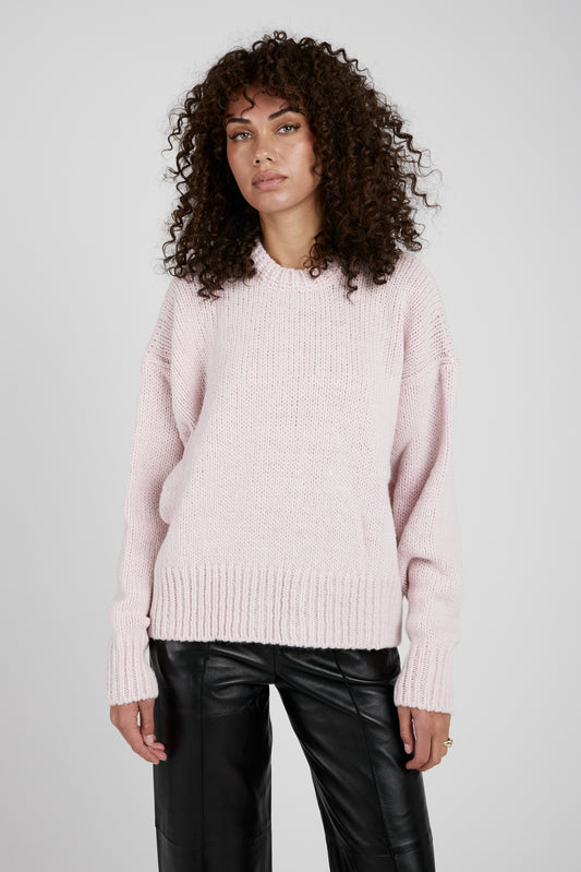 N°21 Round Neck Oversized Sweater in Soft Pink