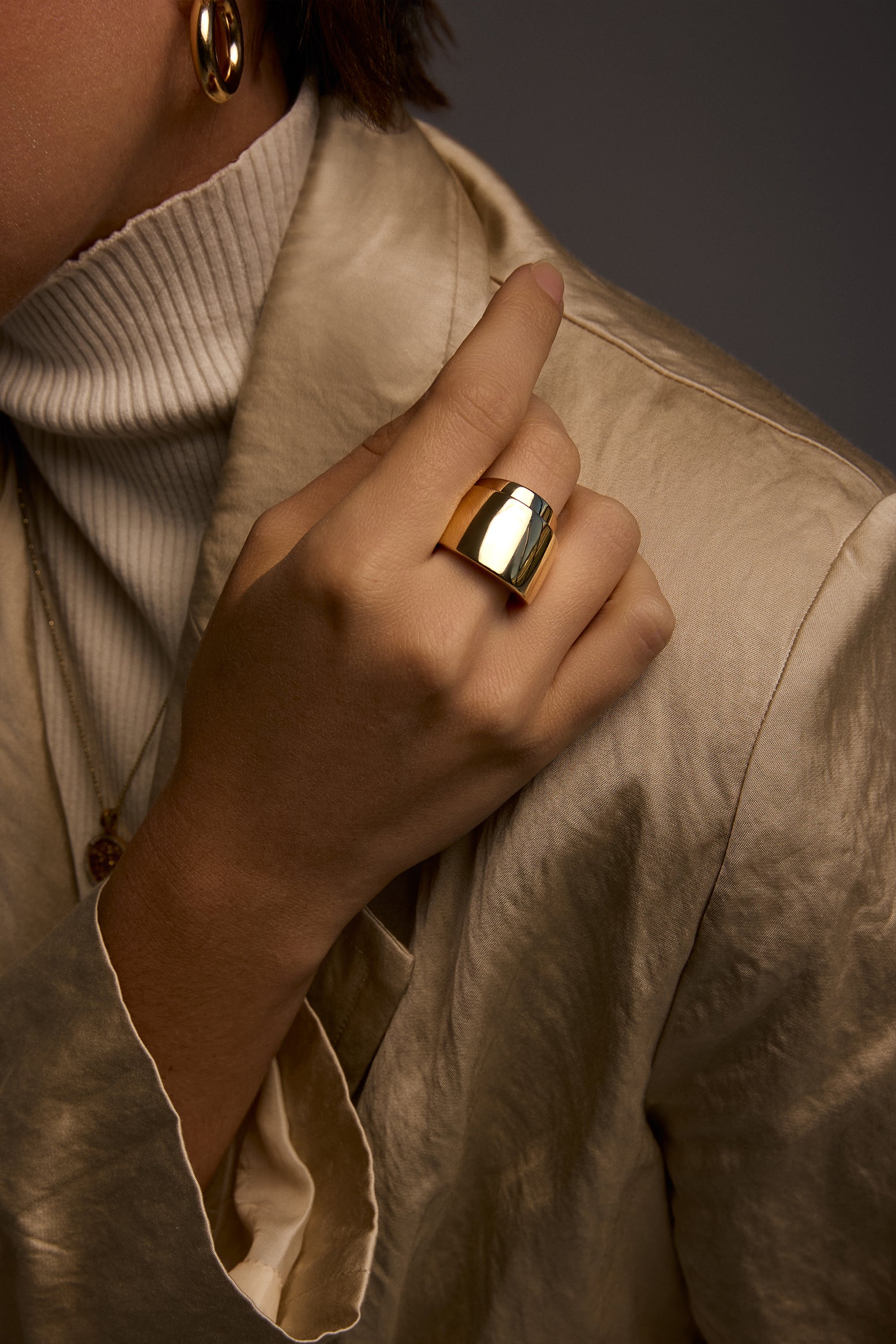 VELINA Oro Chunky Ring in 18k Yellow Gold