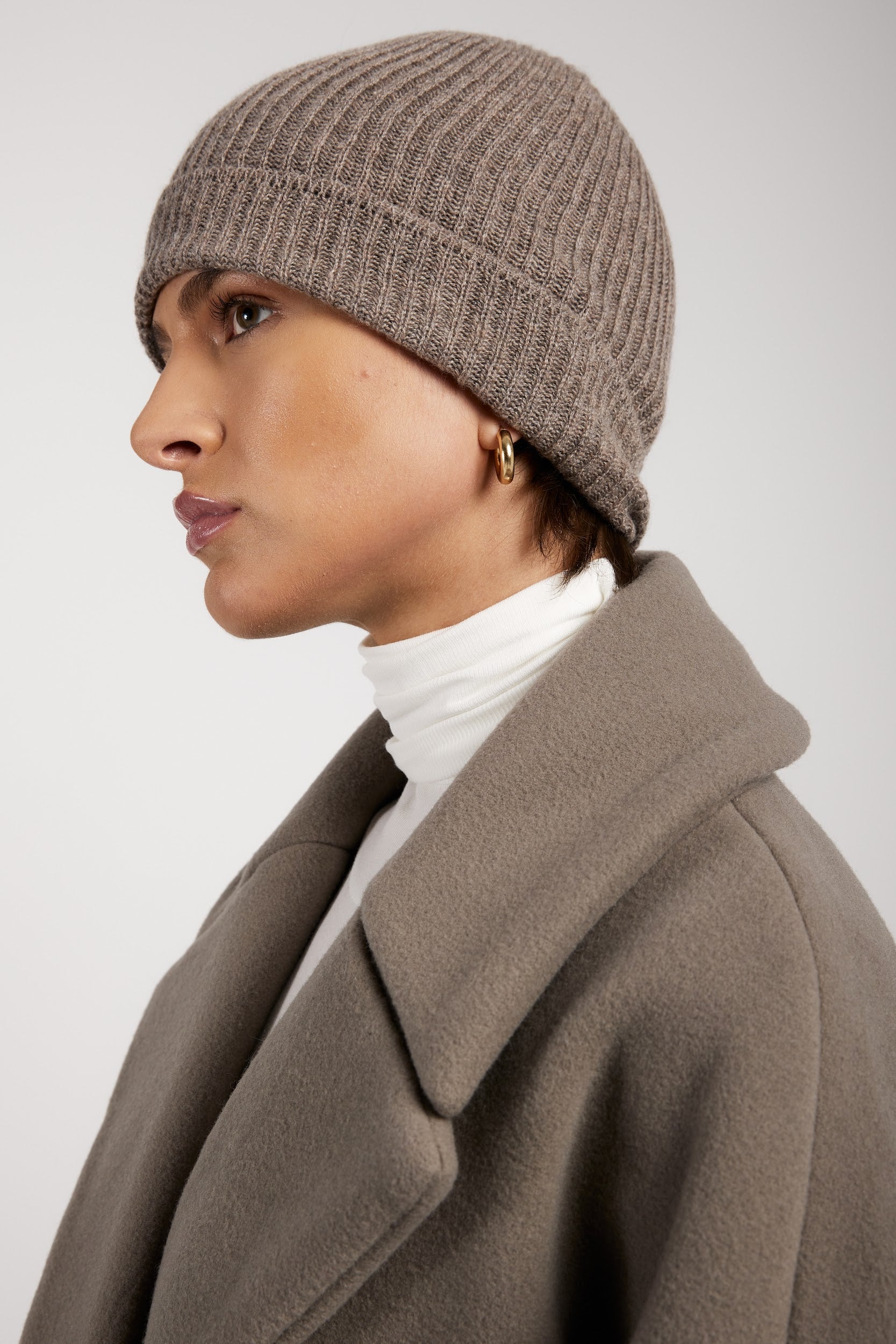 PRIVATE 0204 Cashmere Tuque in Drift