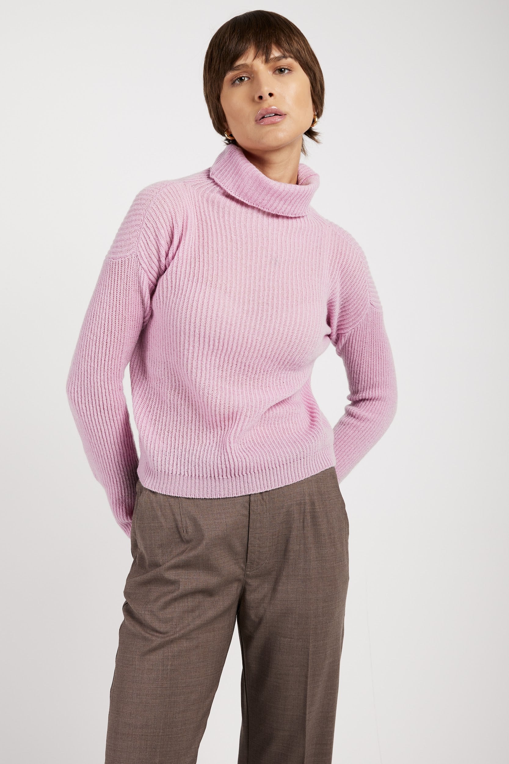 PRIVATE 0204 Light Cashmere Turtleneck Sweater in Rose