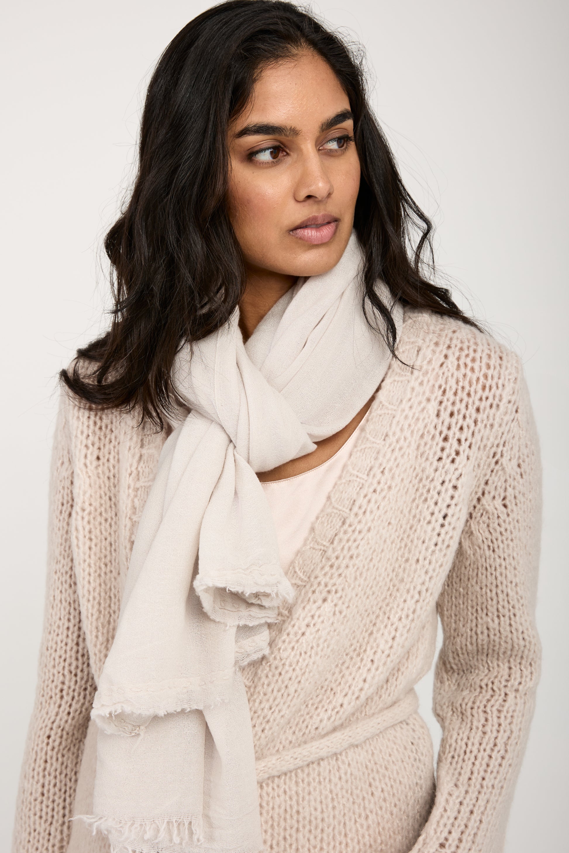 PRIVATE 0204 Net Cashmere Scarf in Sable