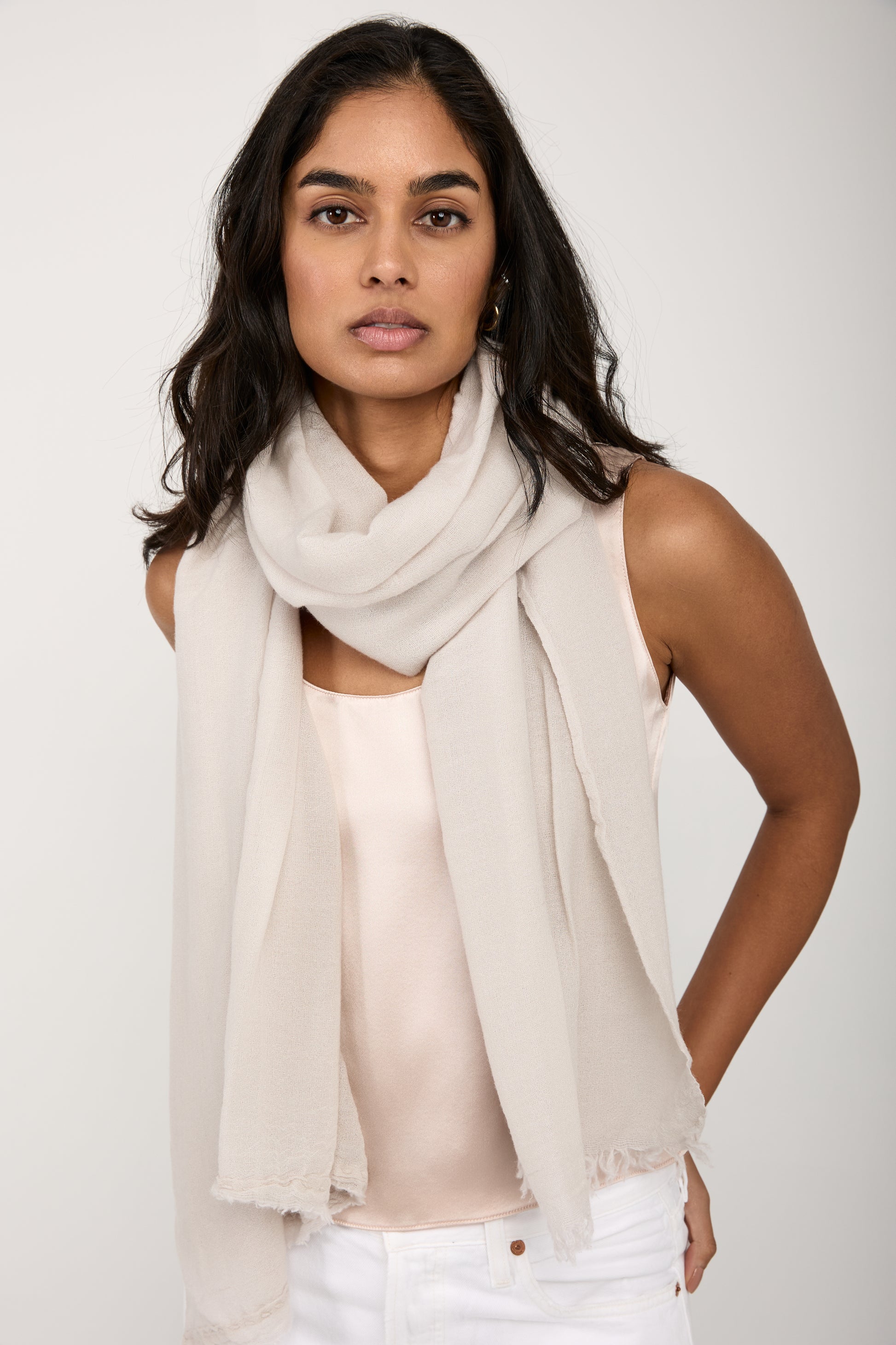 PRIVATE 0204 Net Cashmere Scarf in Sable