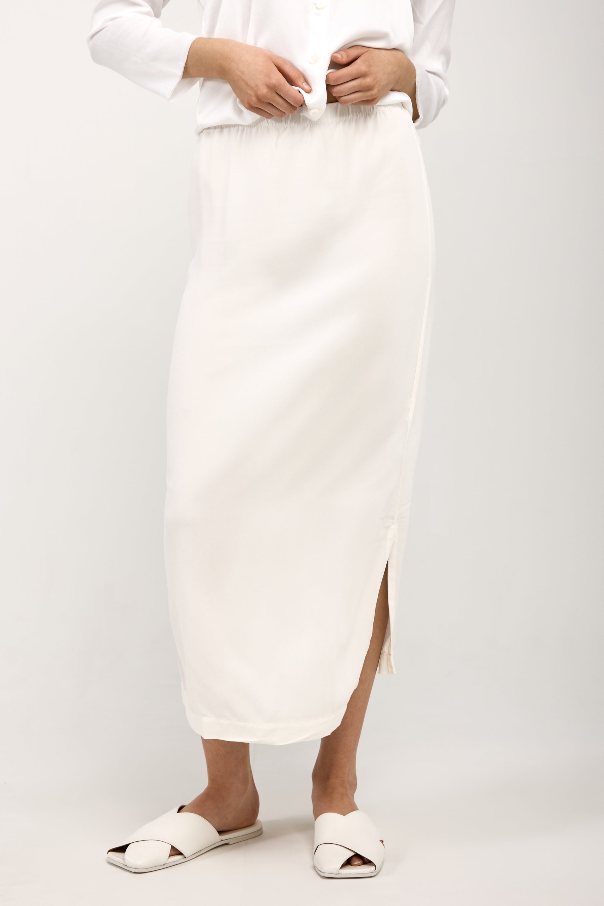 PRIVATE 0204 Silk Skirt in White