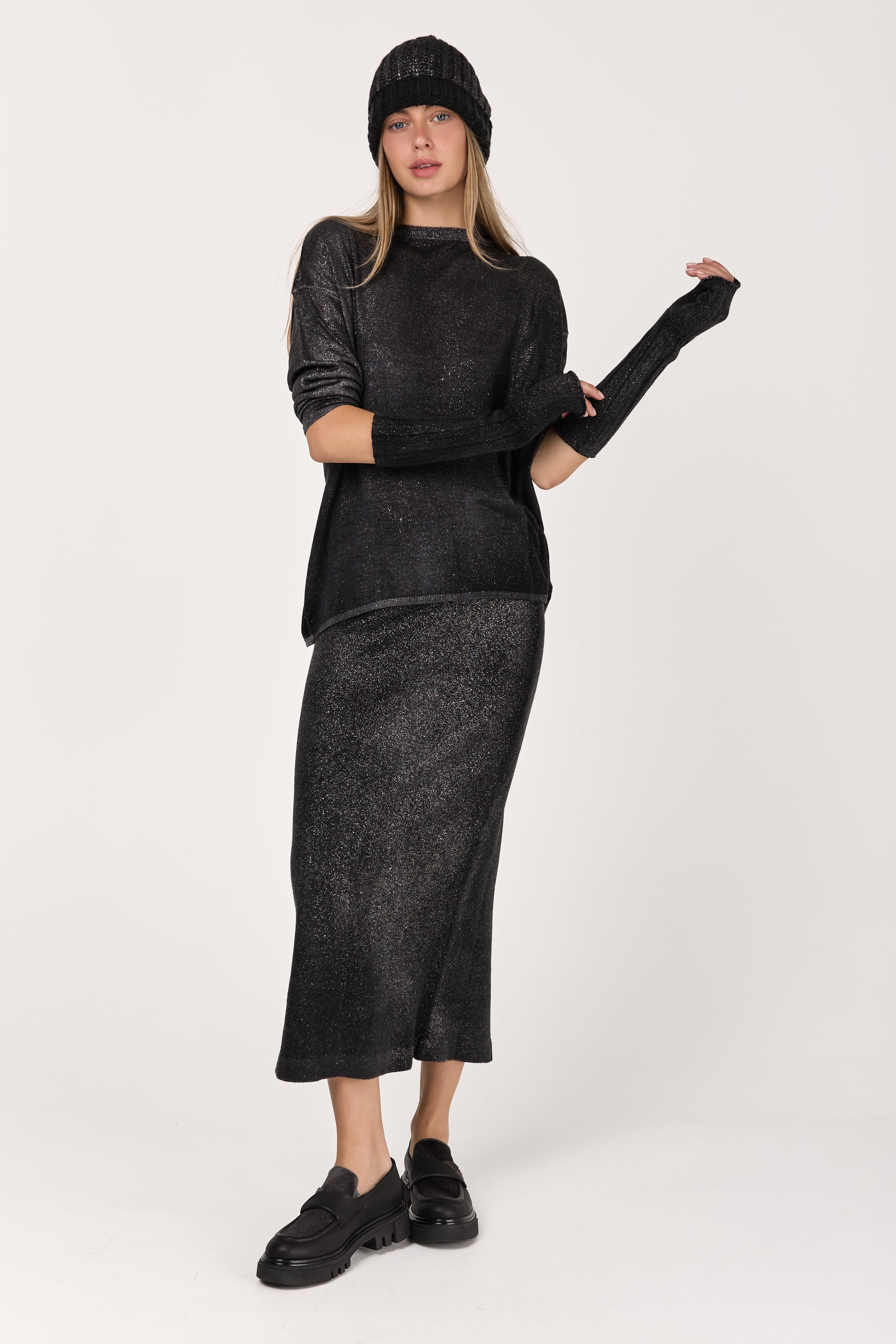 Star Dust Effect Off Gauge Pullover Sweater in Nero