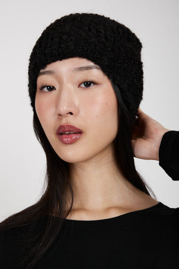 TANDEM Bouclé Hat in Black