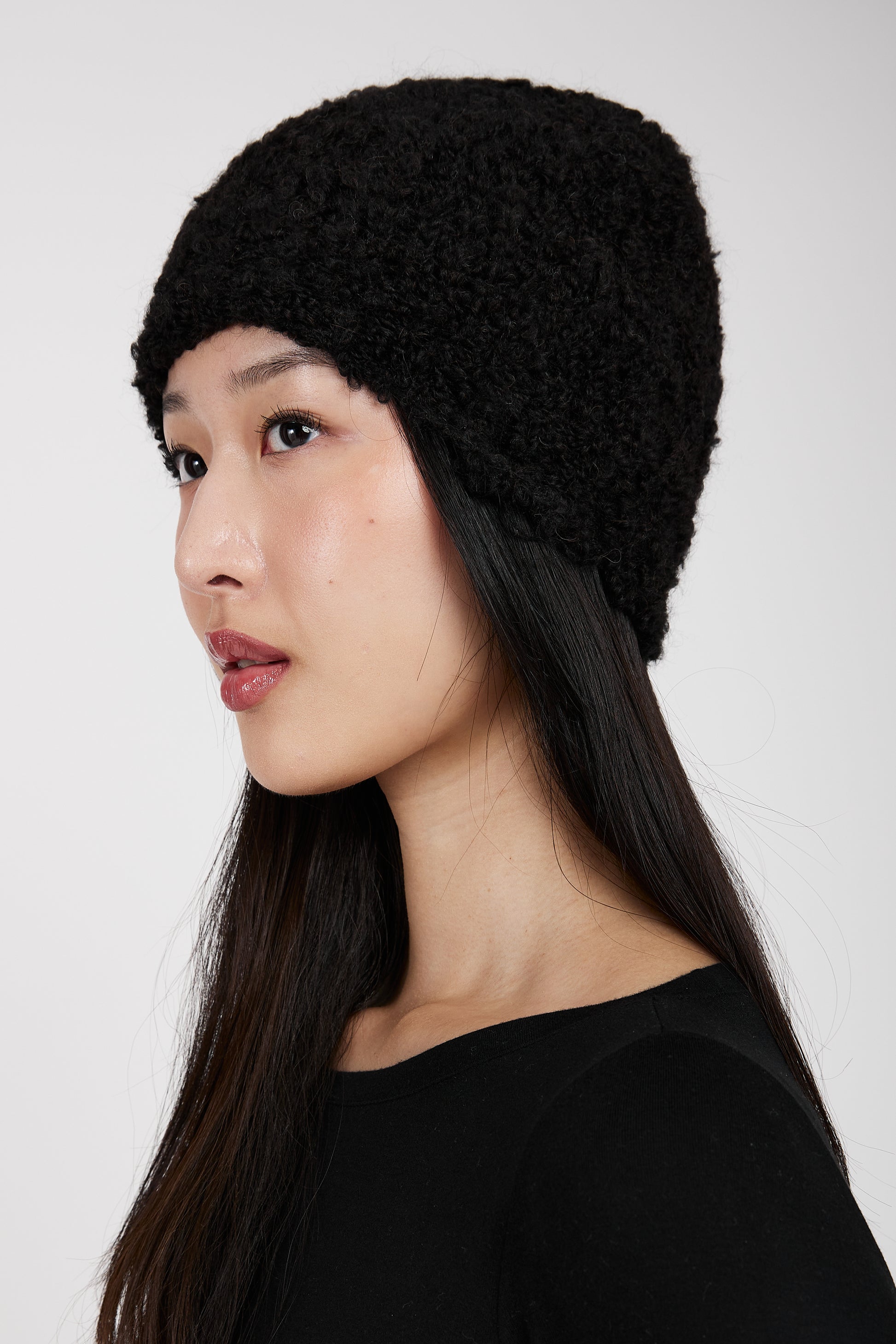 TANDEM Bouclé Hat in Black