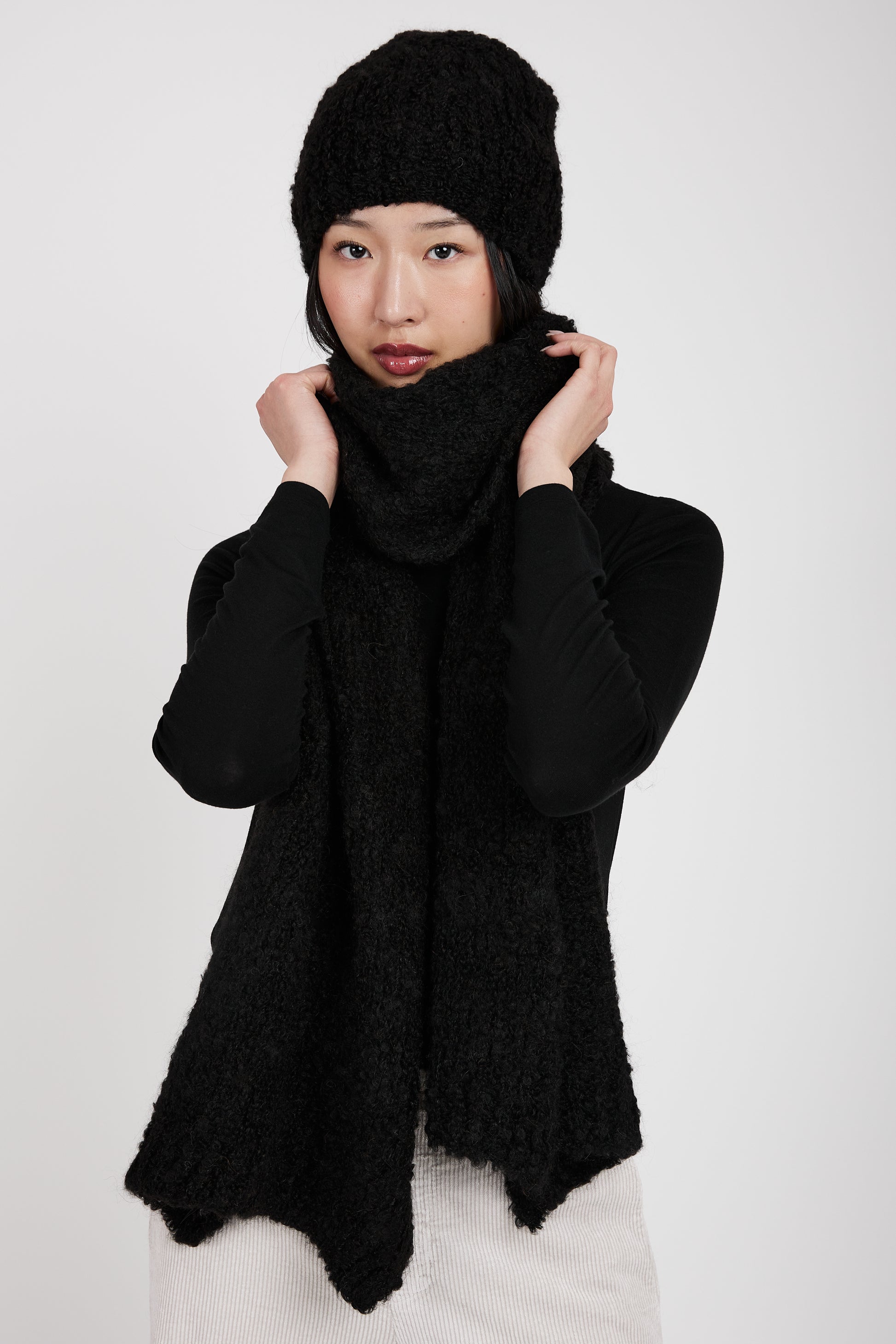 TANDEM Bouclé Scarf in Black