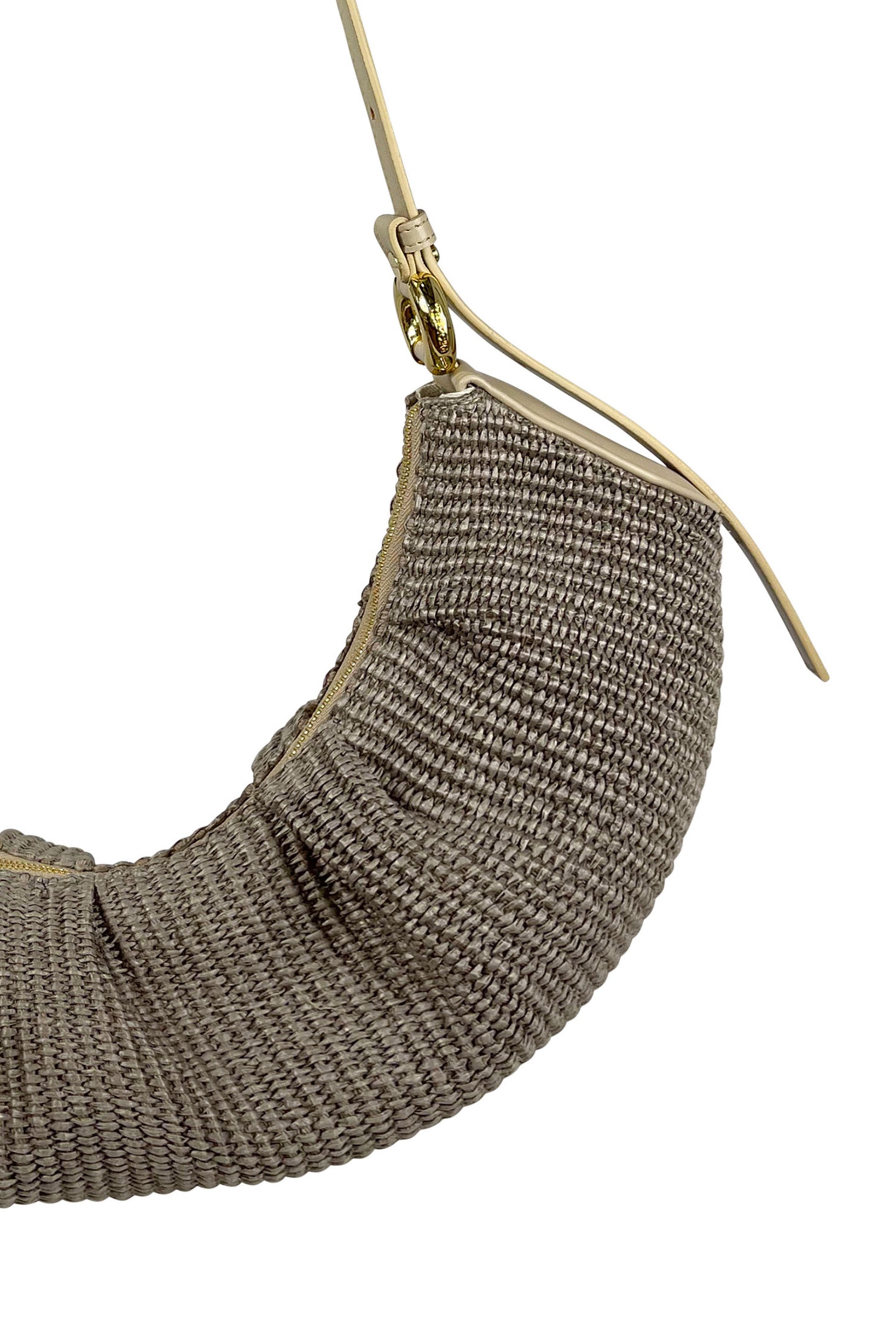 THEMOIRè Crisali Straw Shoulder Bag in Cashmere