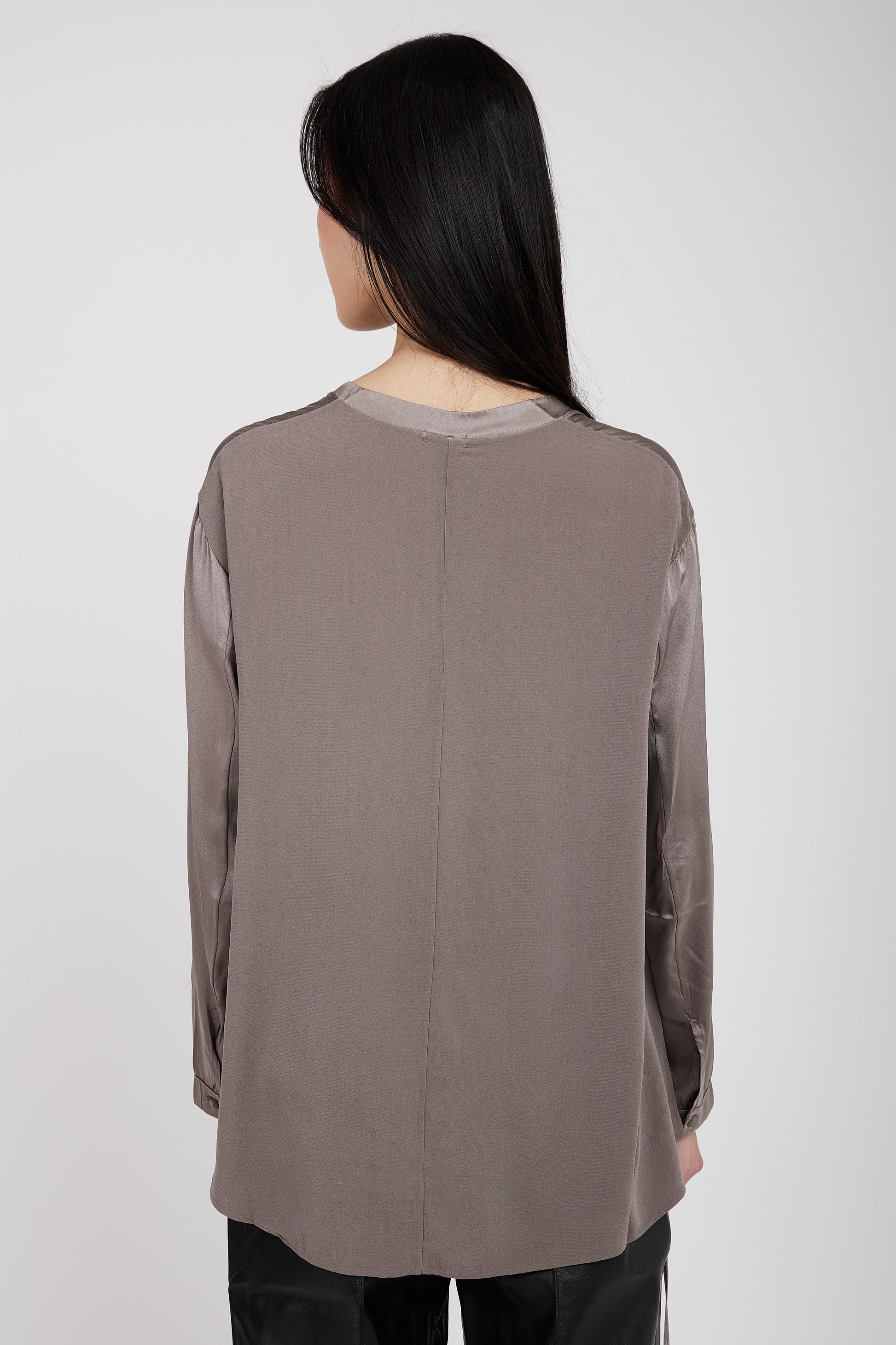 TRANSIT Stretch Silk Shirt in Taupe