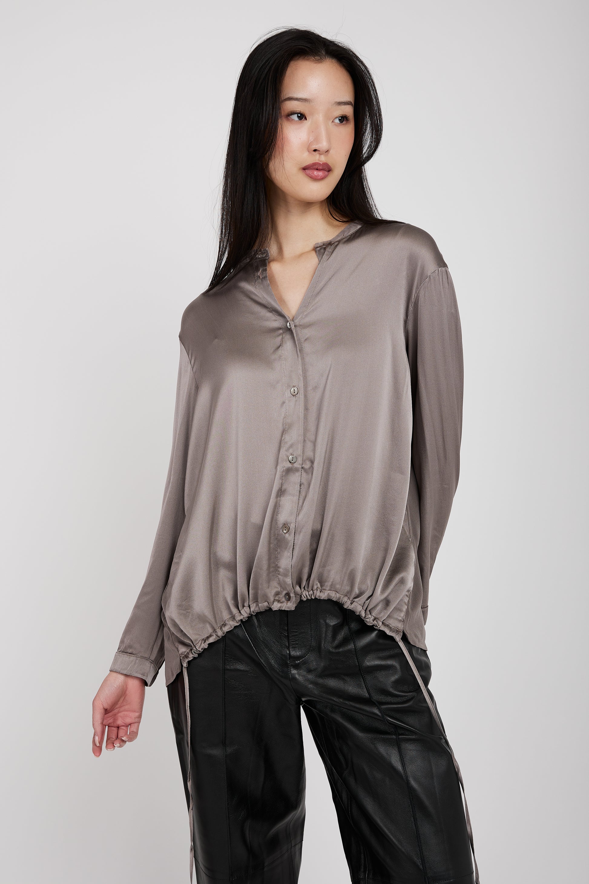 TRANSIT Stretch Silk Shirt in Taupe