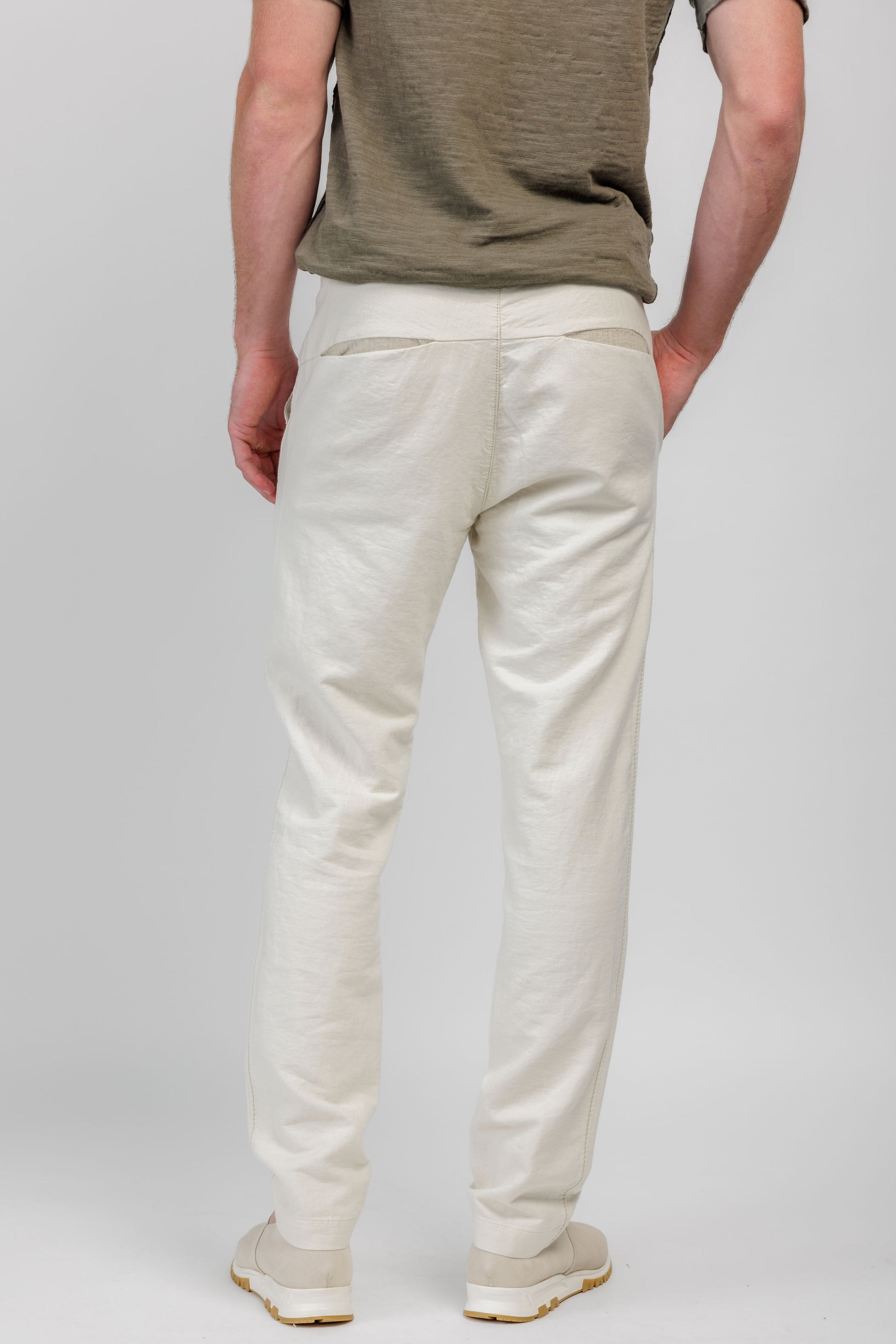 TRANSIT Tapered Leg Trouser Pant in Rope