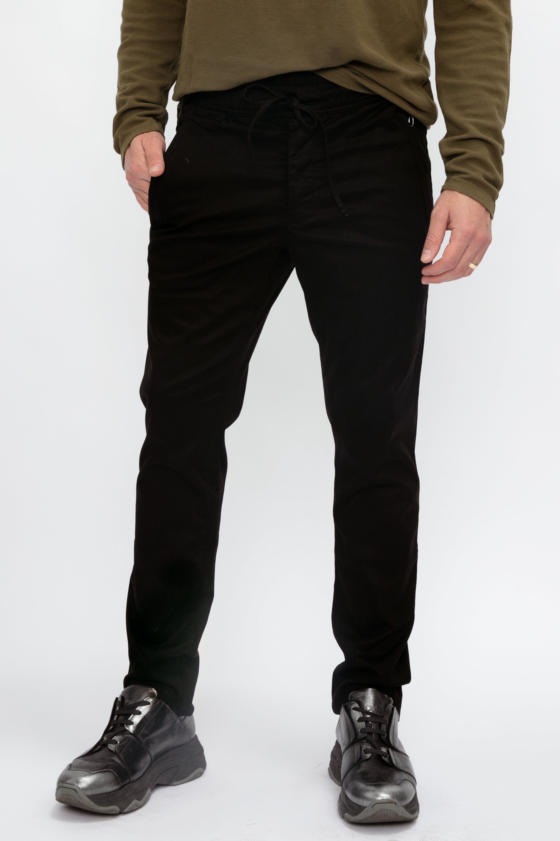 COTTON CITIZEN Simon Pant in Jet Black