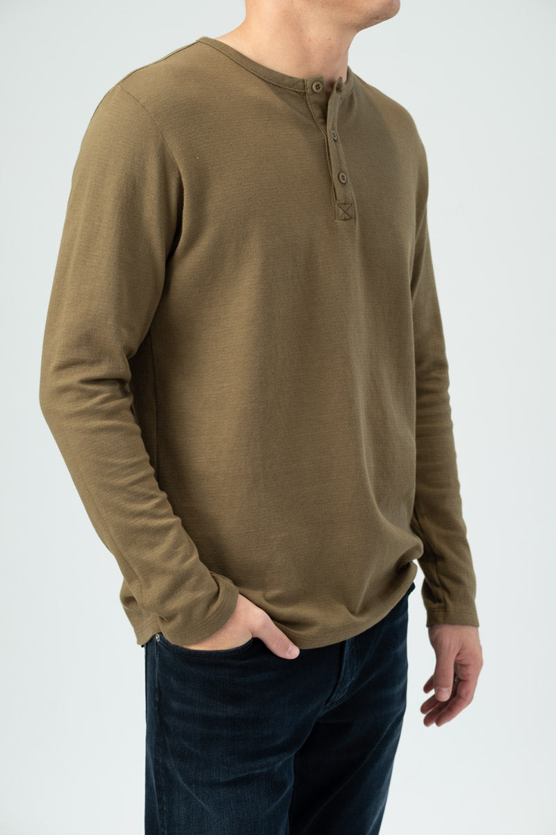 FRAME Long Sleeve Henley Shirt in Caper