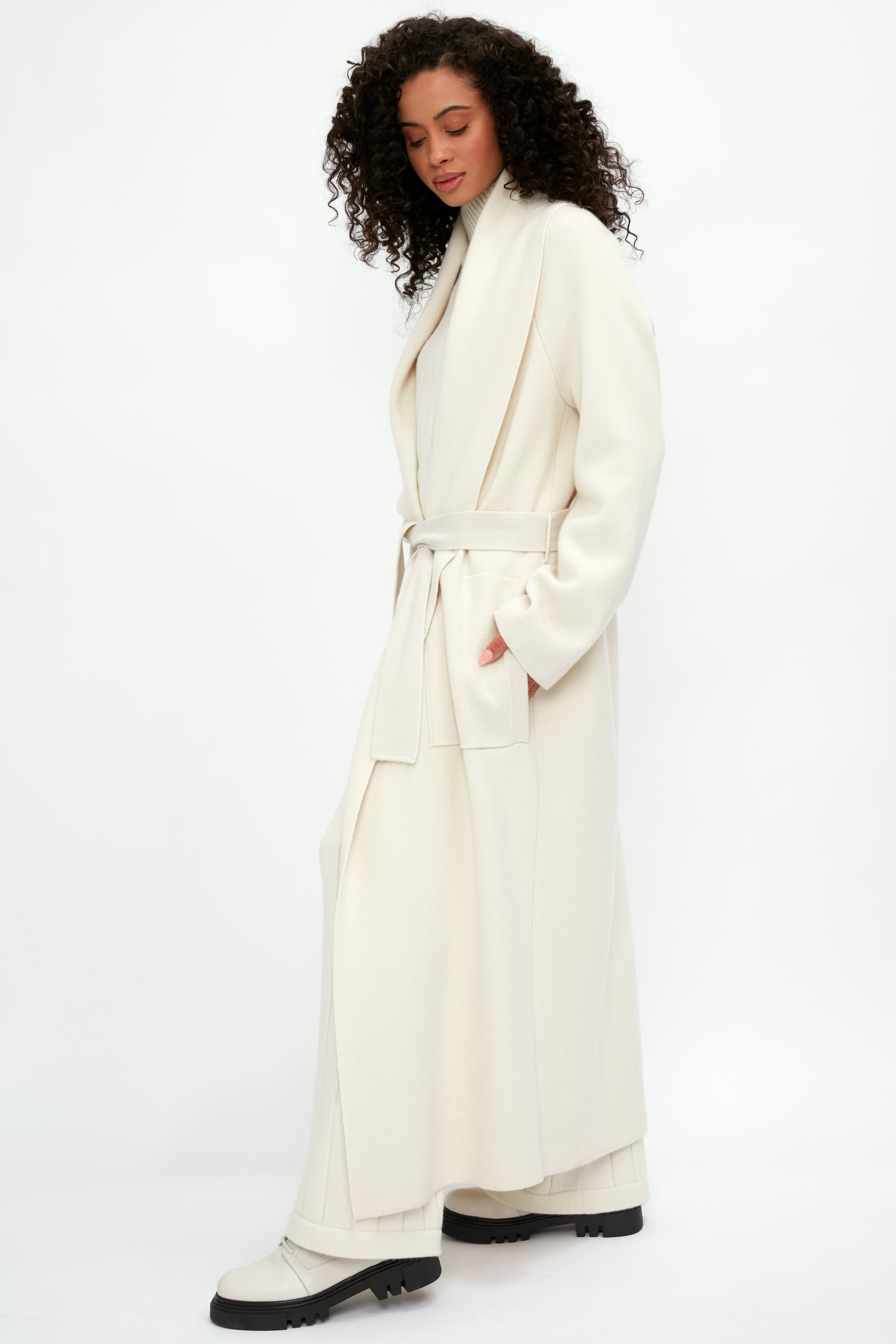 GENTRYPORTOFINO Cashmere Cardigan Coat in Burro
