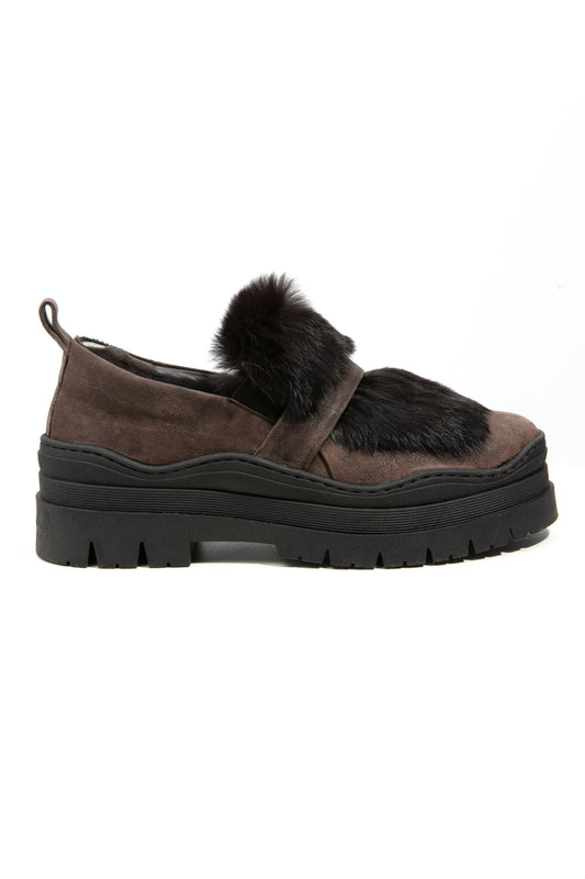 HENRY BEGUELIN Grattato Leather Loafer with Fur in Moro