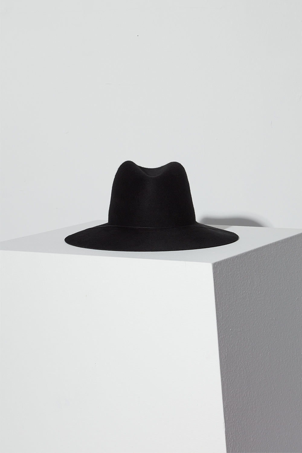 JANESSA LEONÉ Adelaide Fedora Hat in Black