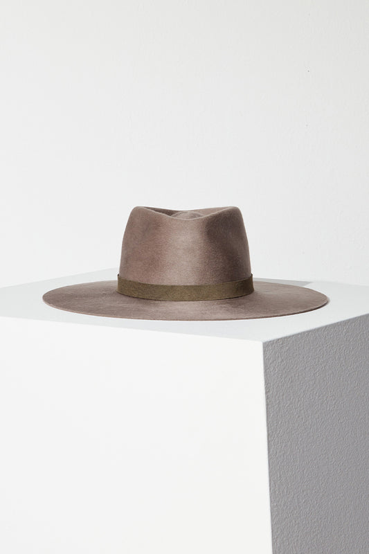 JANESSA LEONÉ Cole Fedora Hat in Taupe Grey