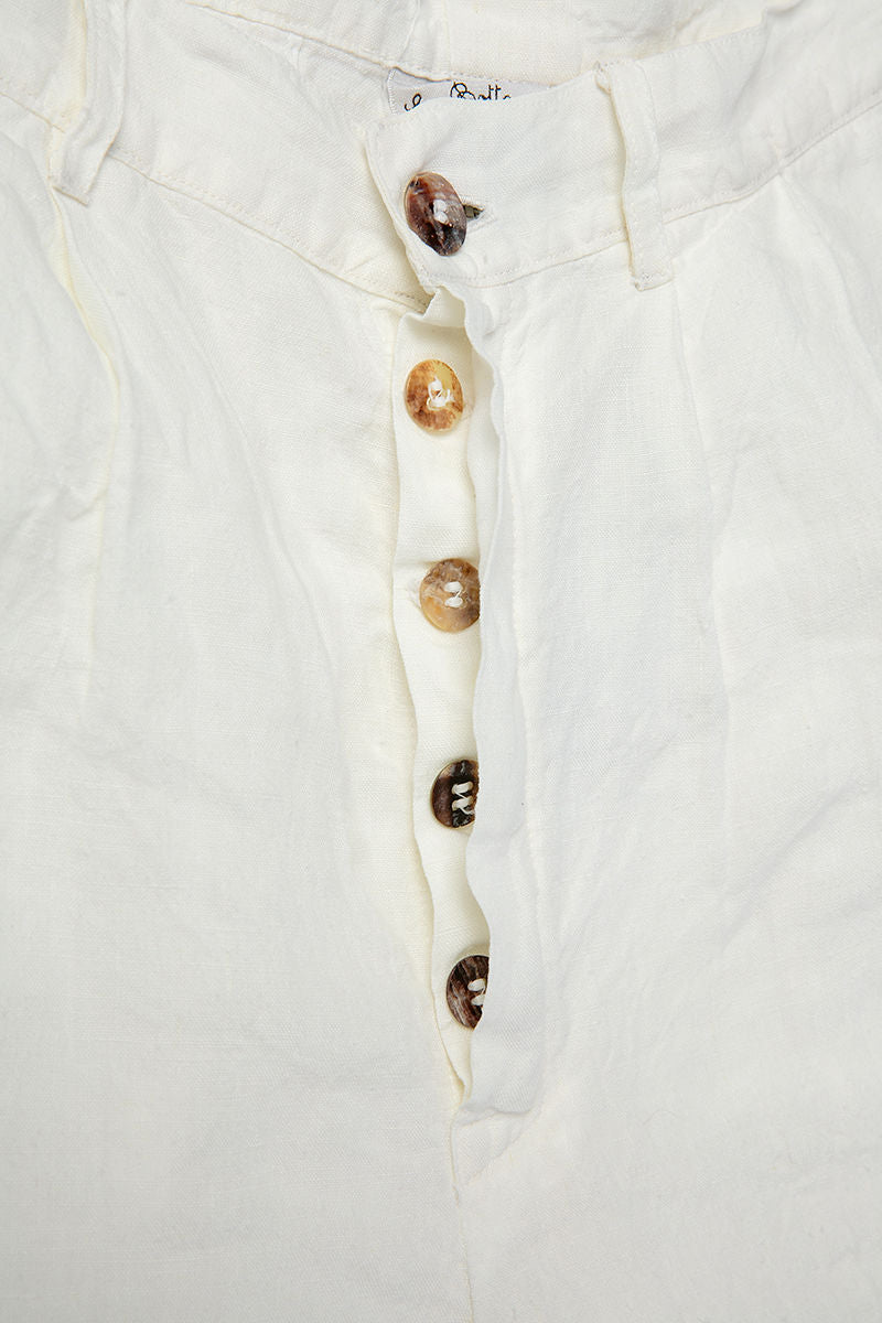 LA BOTTEGA DI BRUNELLA Edoardo Bermuda Shorts in Latte